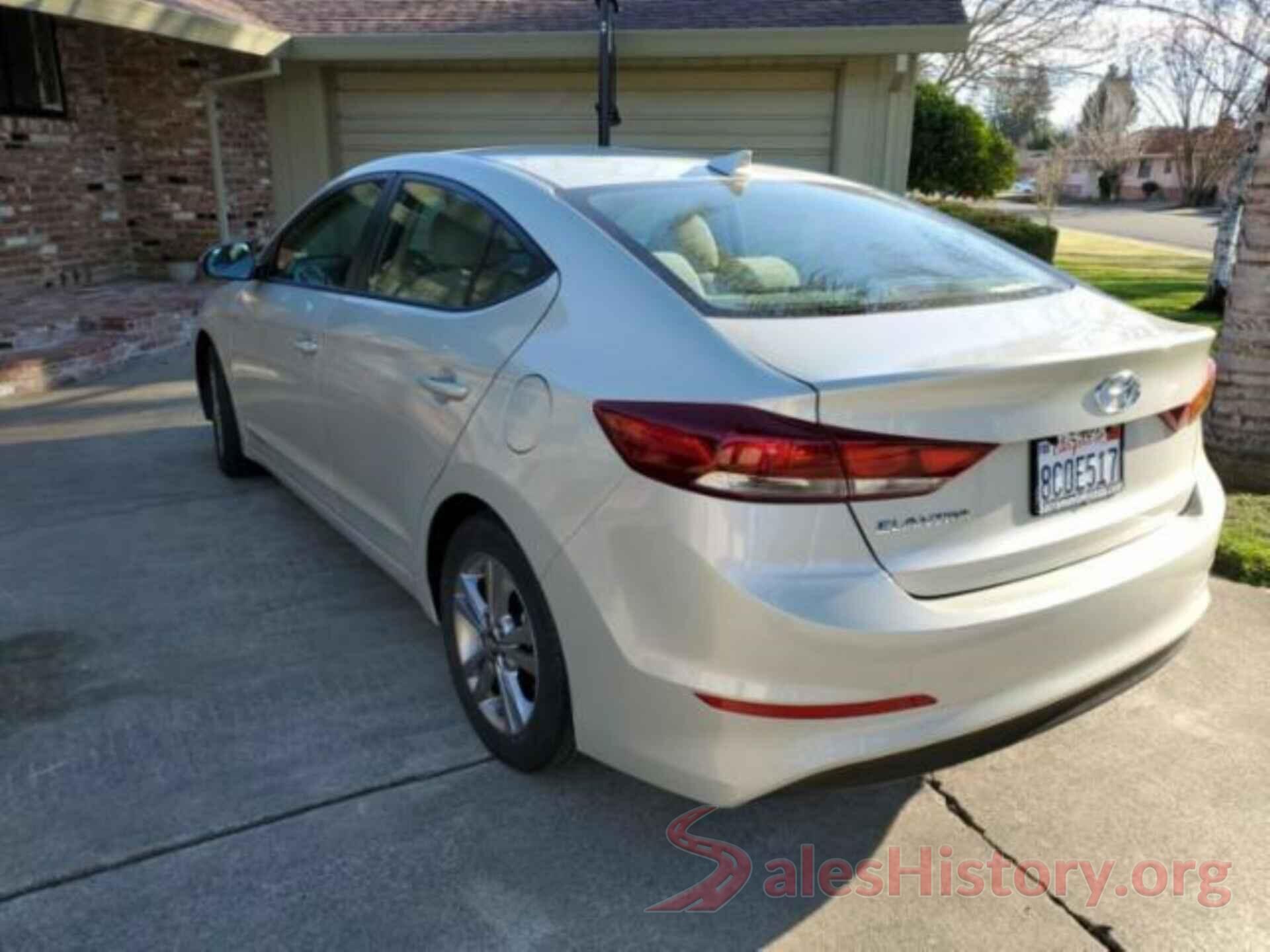 KMHD84LF0JU592250 2018 HYUNDAI ELANTRA