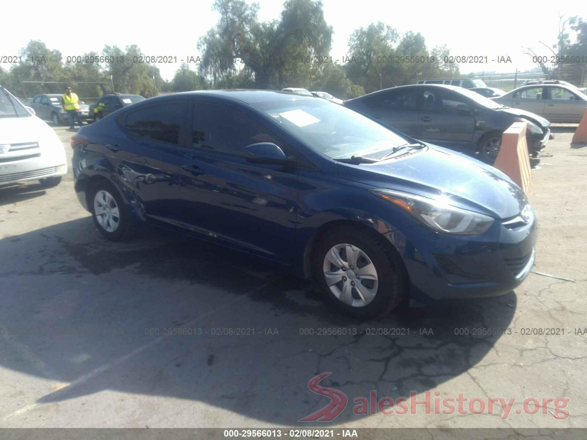 5NPDH4AE1GH756820 2016 HYUNDAI ELANTRA