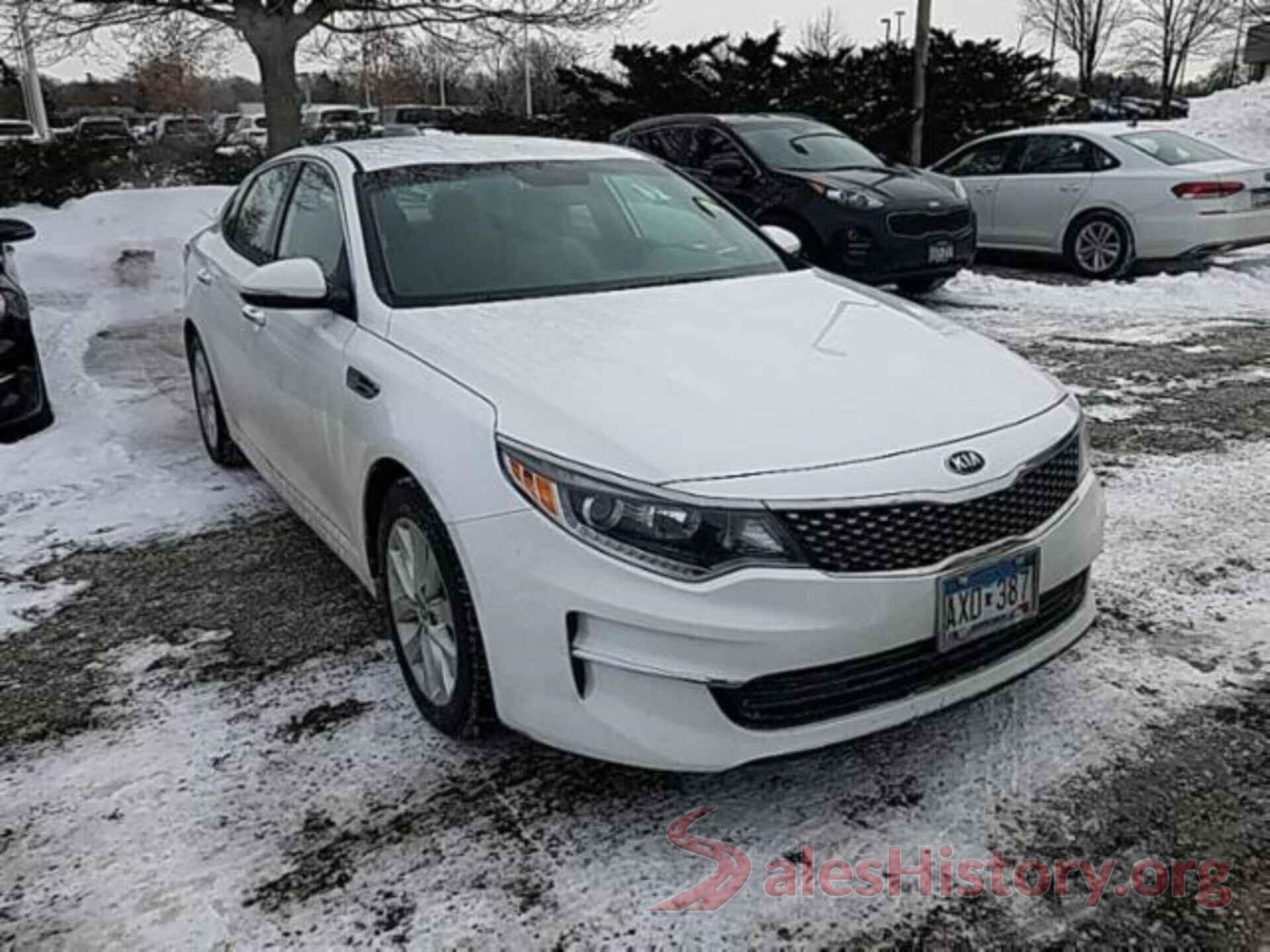 5XXGU4L36JG239181 2018 KIA OPTIMA