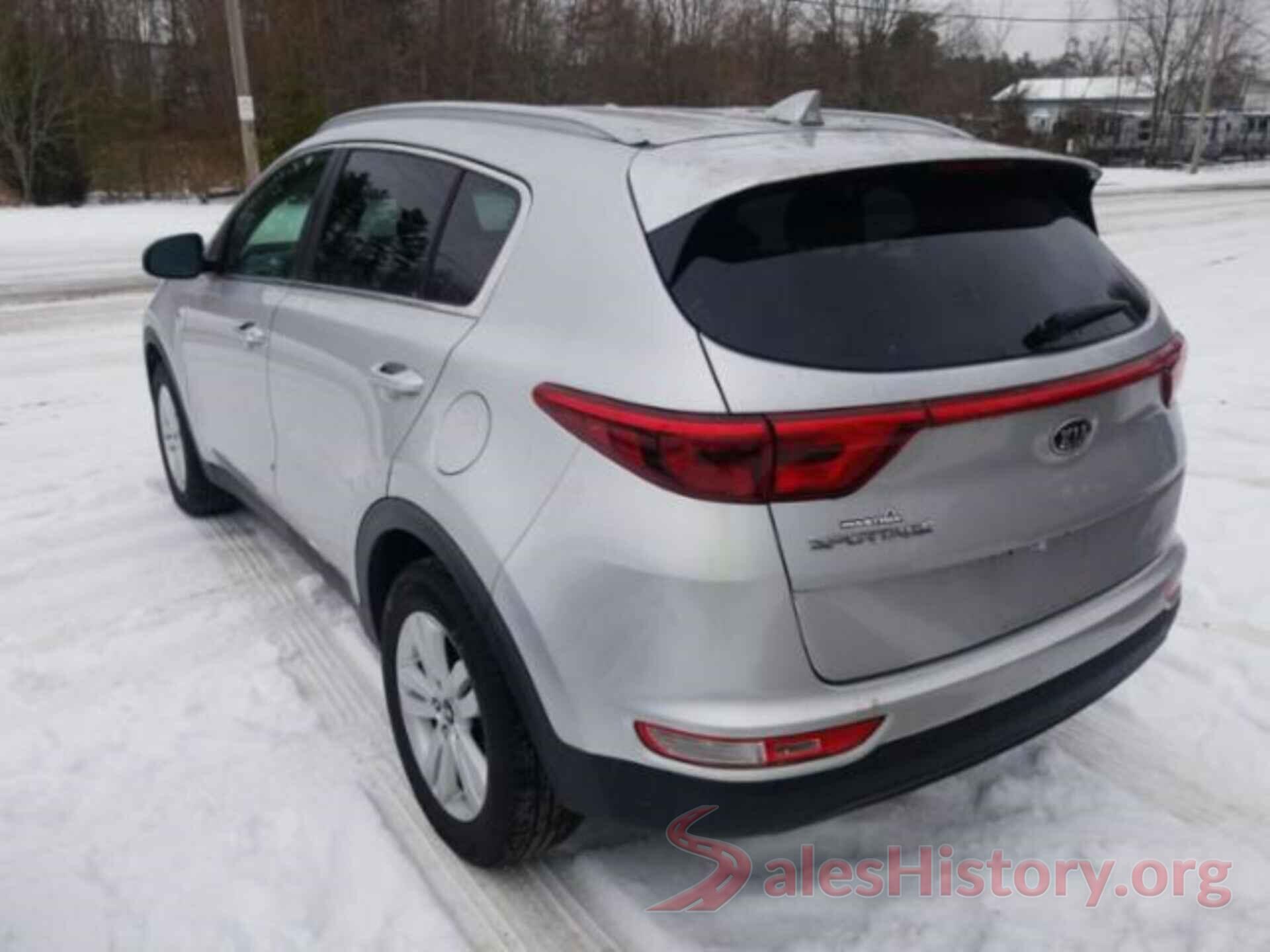 KNDPMCAC5J7407723 2018 KIA SPORTAGE