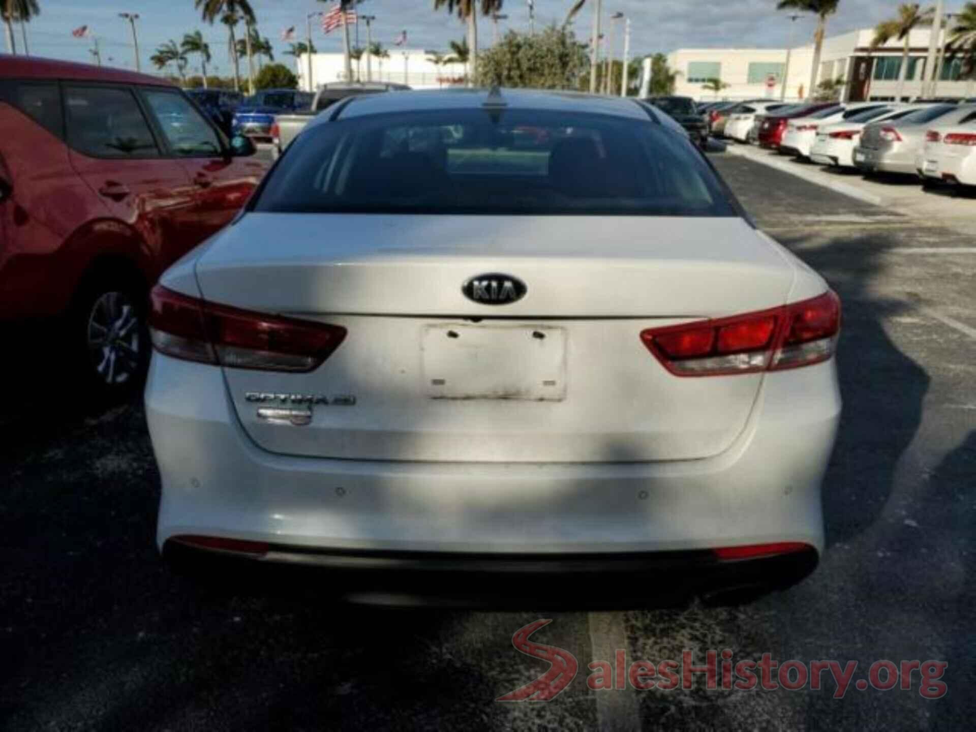 5XXGT4L36JG178689 2018 KIA OPTIMA