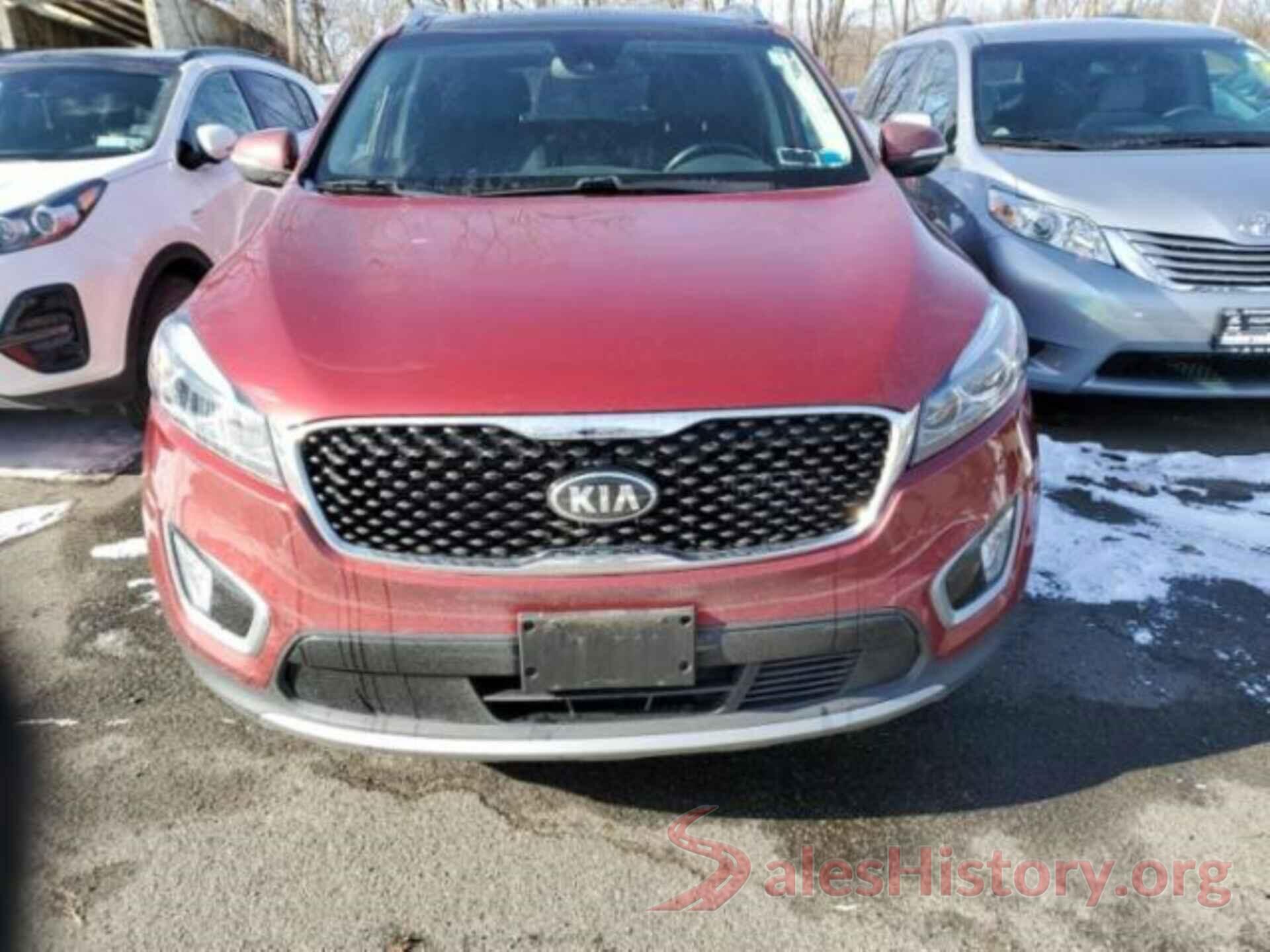 5XYPHDA15JG358759 2018 KIA SORENTO