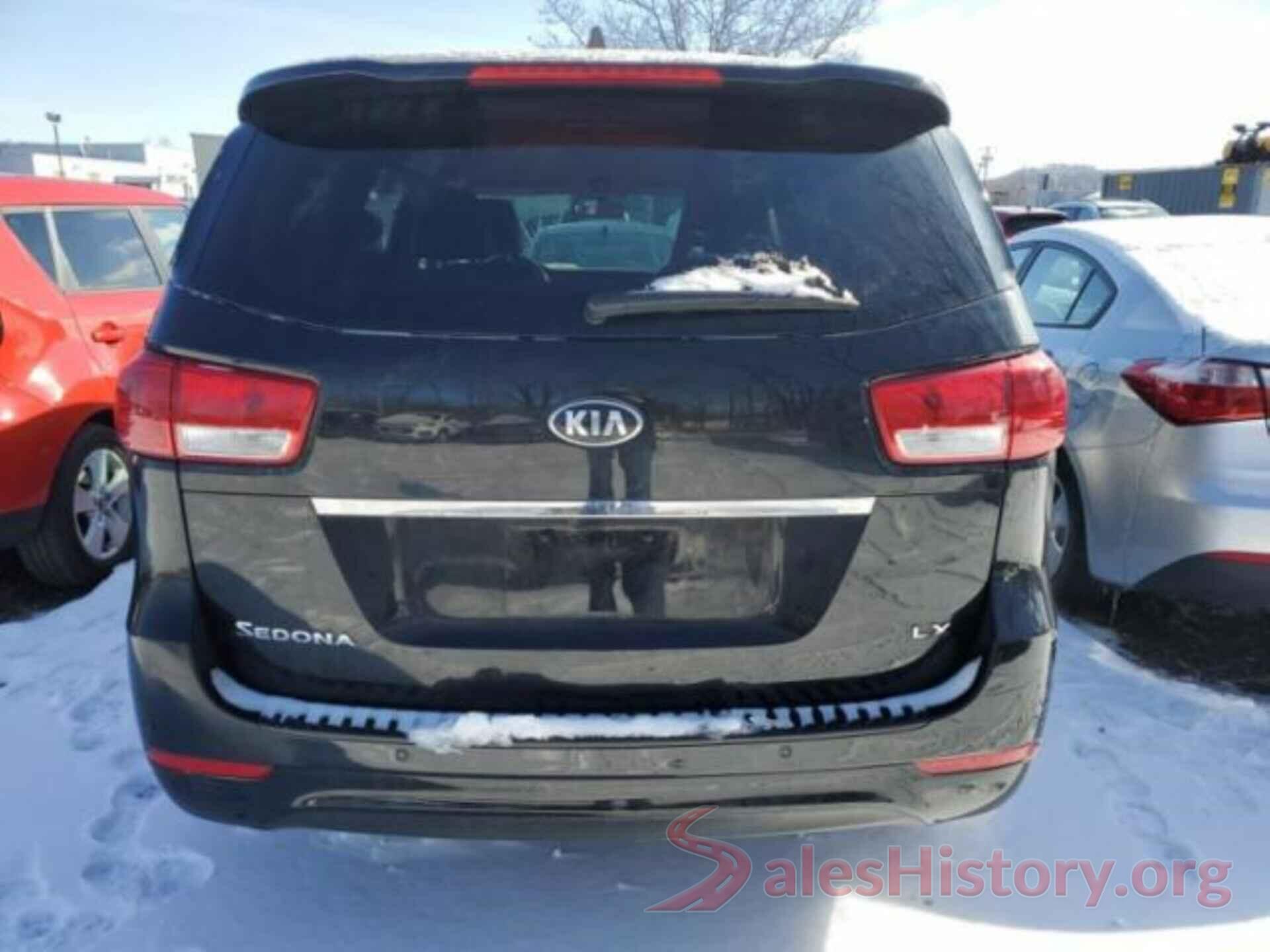 KNDMB5C18J6357308 2018 KIA SEDONA