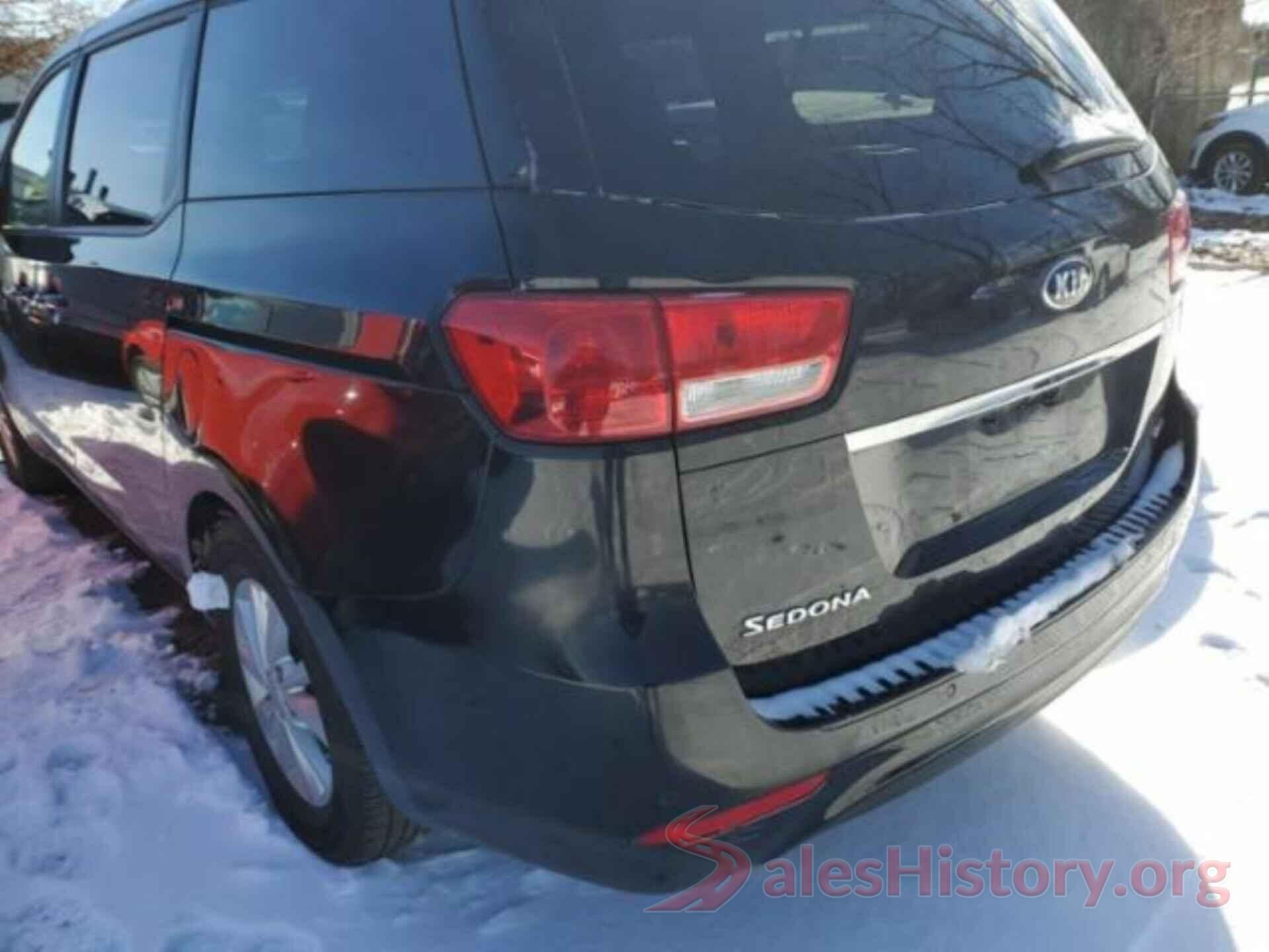 KNDMB5C18J6357308 2018 KIA SEDONA