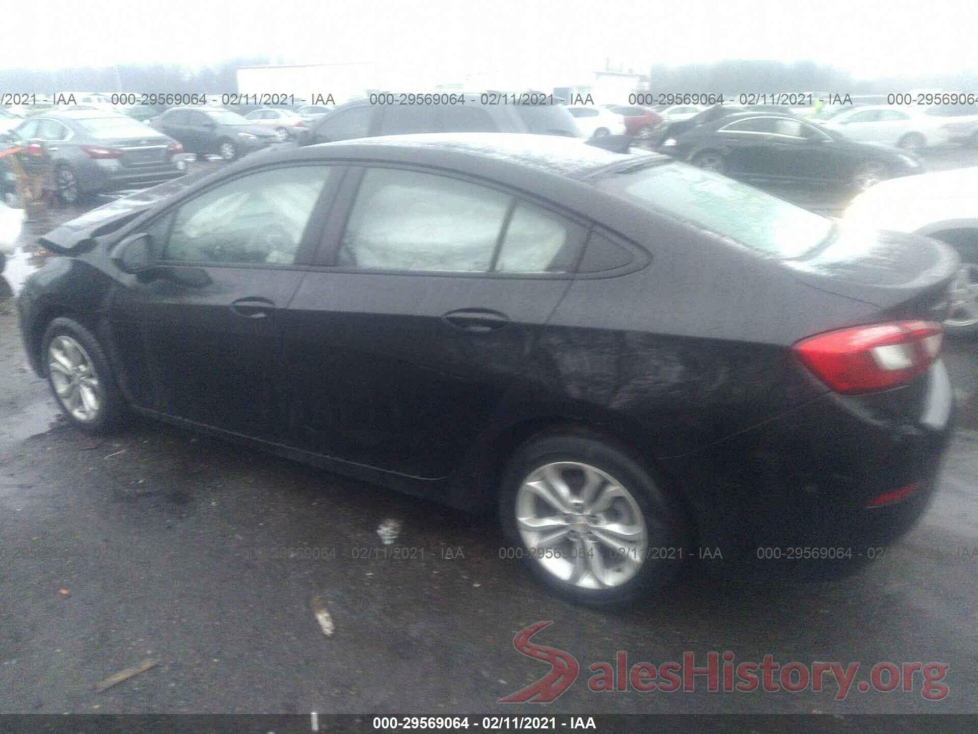 1G1BC5SM2K7132256 2019 CHEVROLET CRUZE