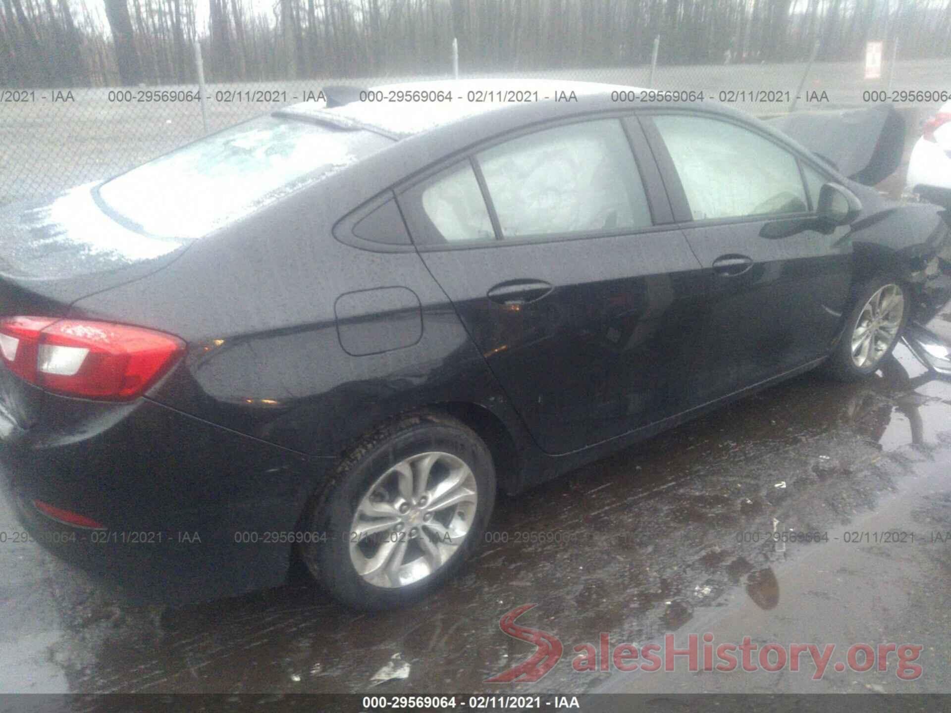 1G1BC5SM2K7132256 2019 CHEVROLET CRUZE