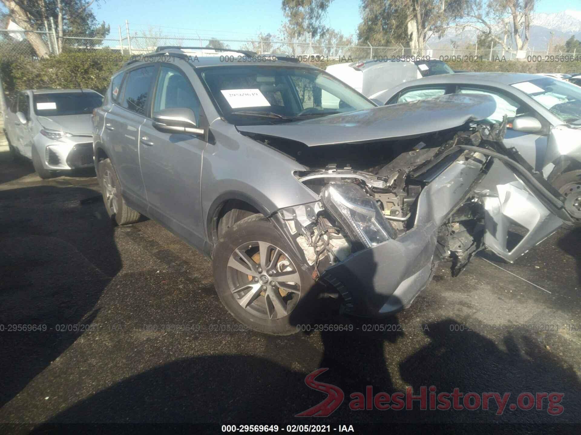 2T3RFREVXGW439713 2016 TOYOTA RAV4