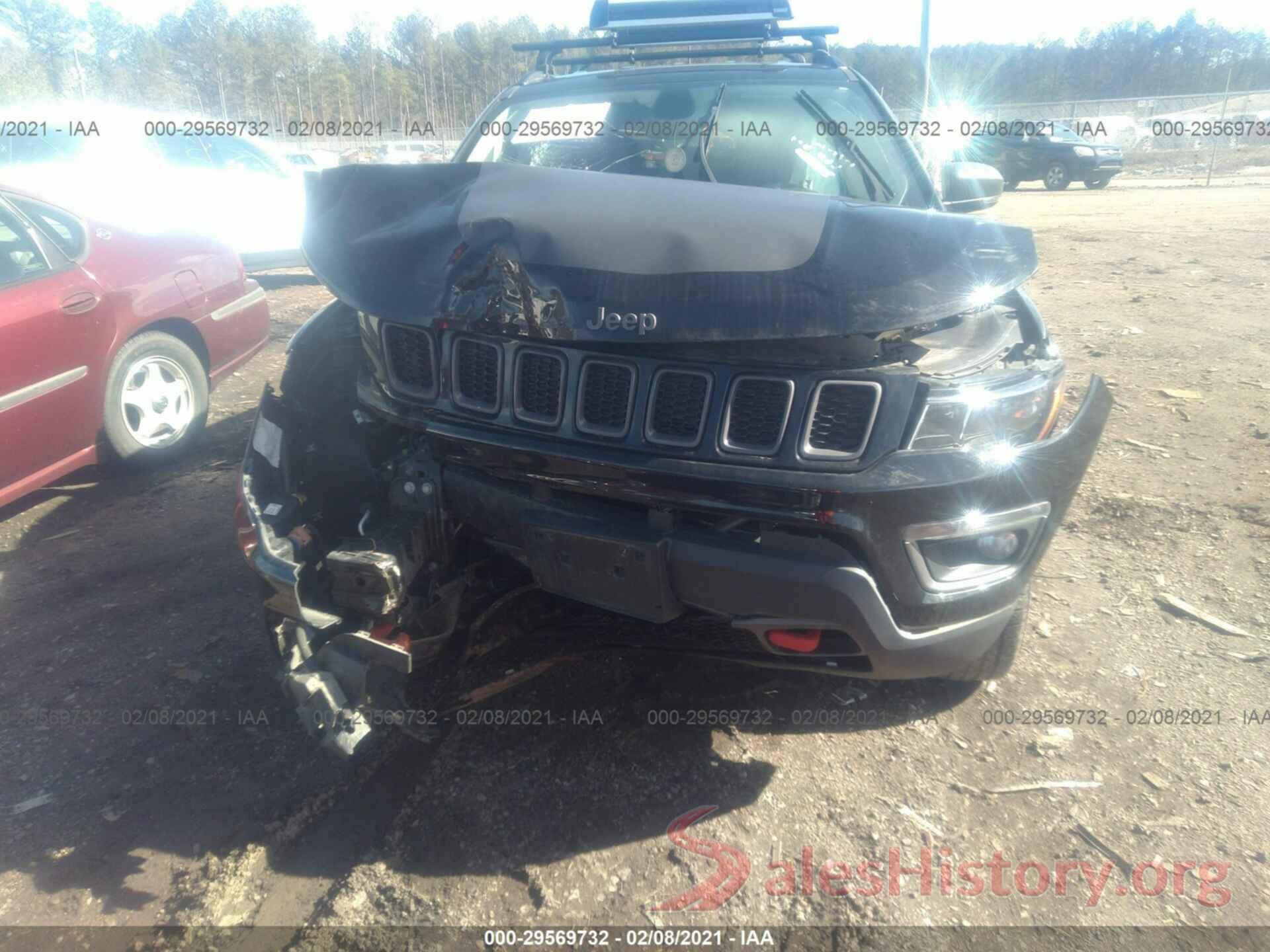 3C4NJDDBXJT485807 2018 JEEP COMPASS