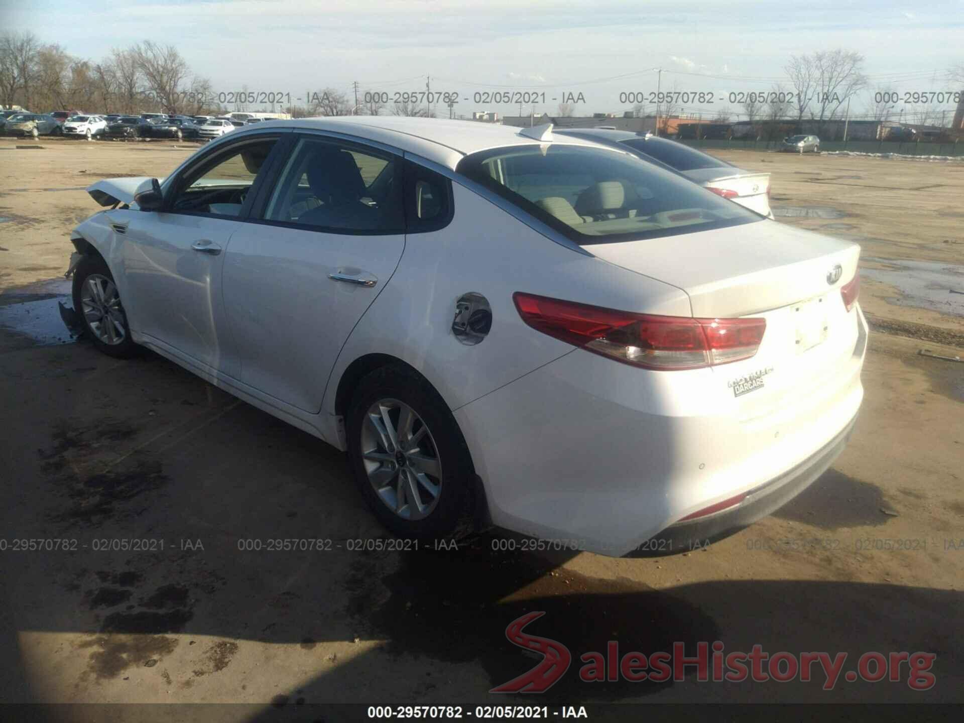 KNAGT4L38J5205151 2018 KIA OPTIMA