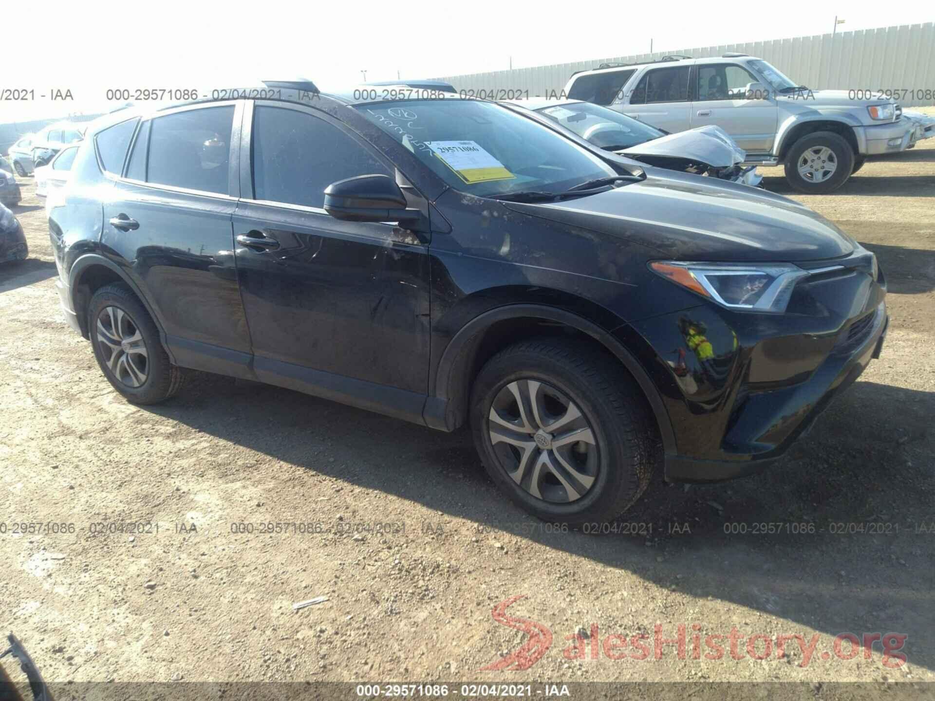 2T3ZFREV1JW479704 2018 TOYOTA RAV4