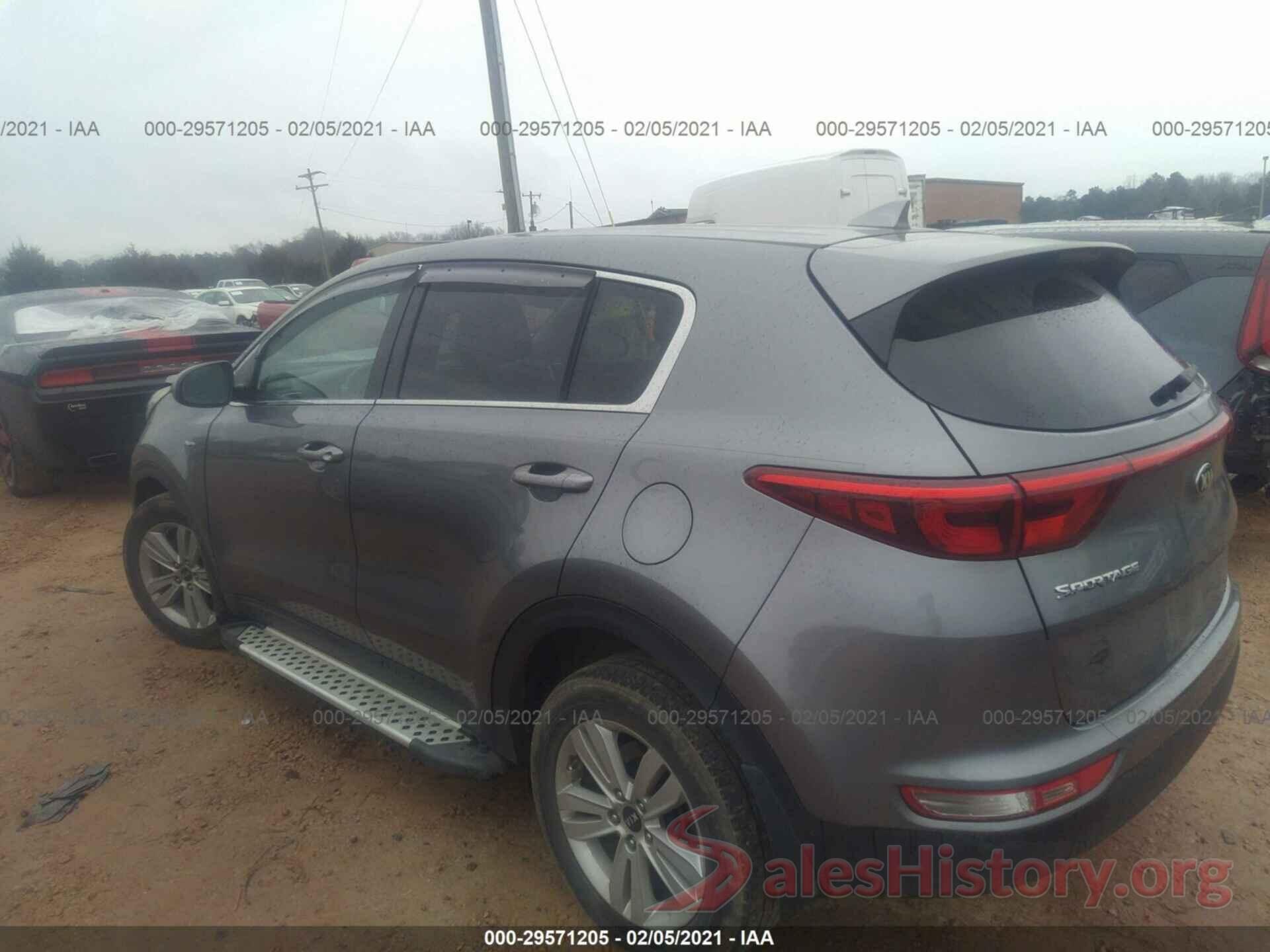 KNDPMCAC4H7216045 2017 KIA SPORTAGE