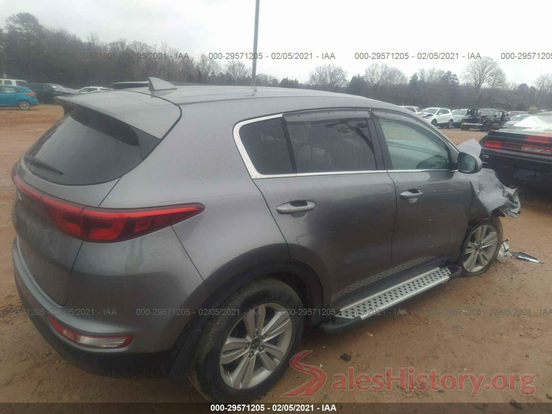 KNDPMCAC4H7216045 2017 KIA SPORTAGE