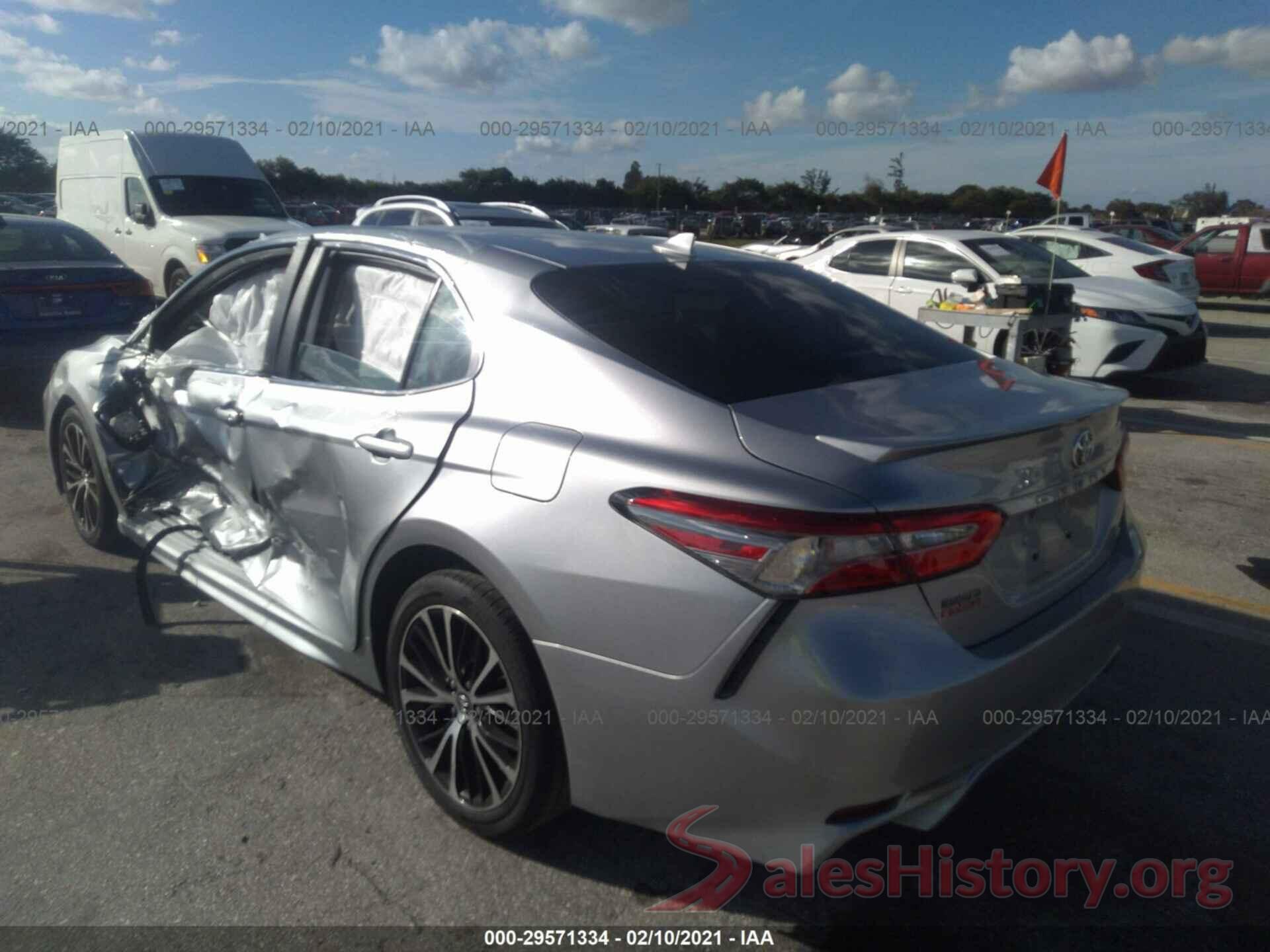 4T1B11HK5KU780179 2019 TOYOTA CAMRY