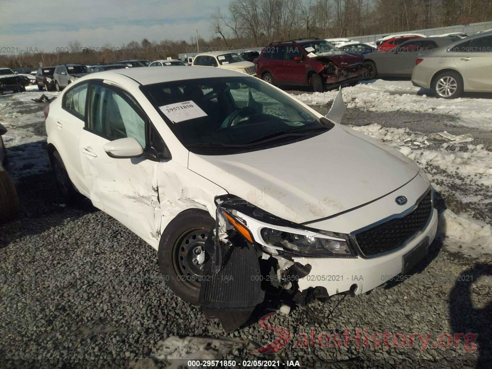 3KPFK4A73HE053575 2017 KIA FORTE