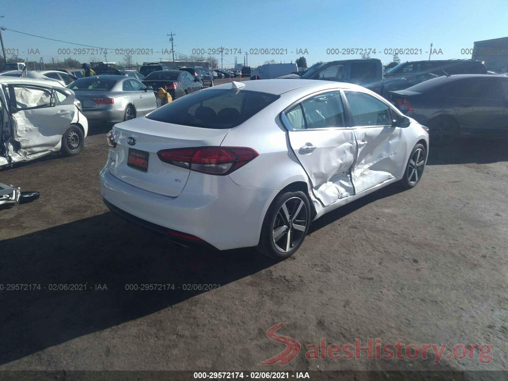 3KPFL4A85JE257287 2018 KIA FORTE