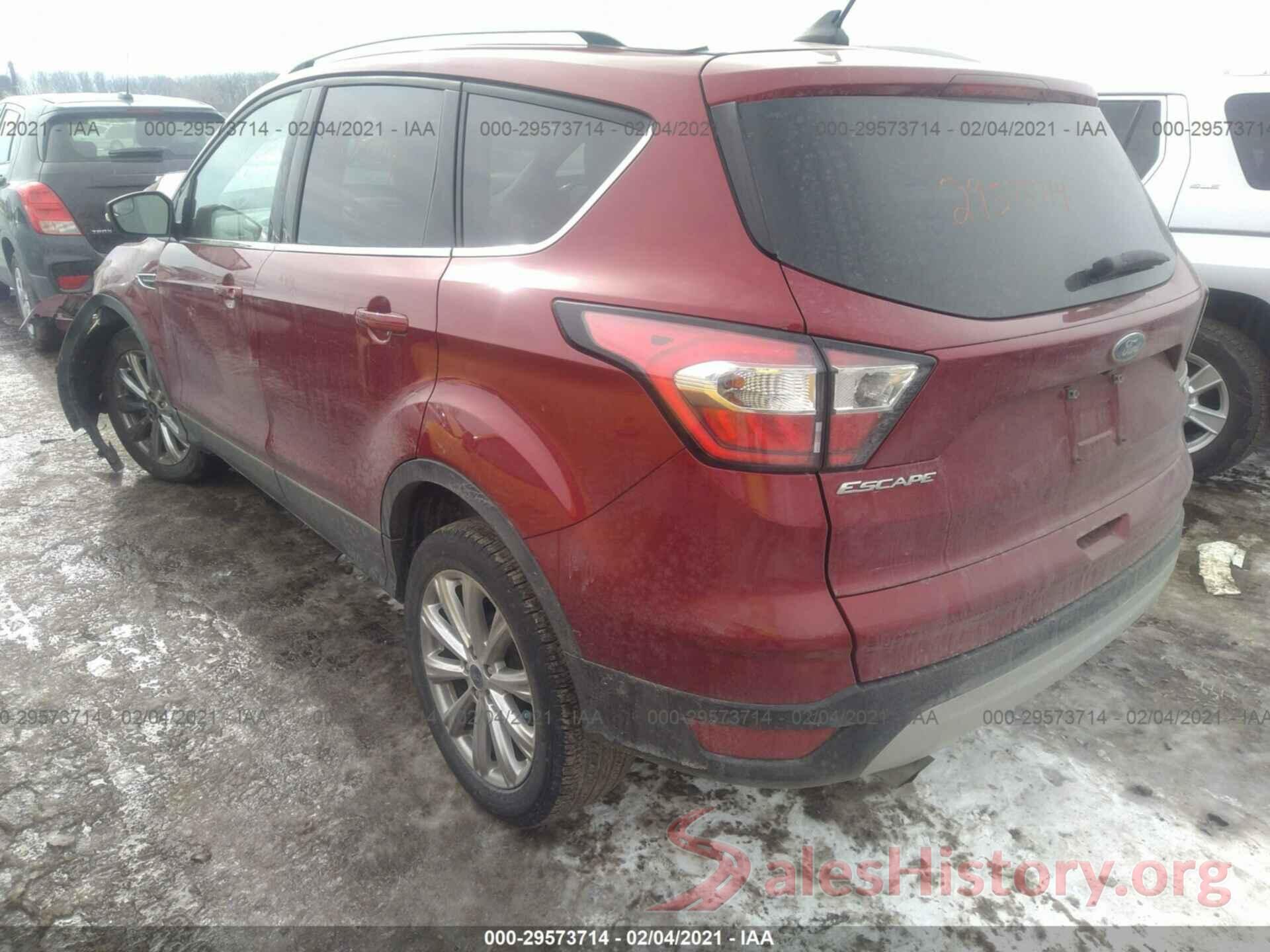 1FMCU9J99JUD62143 2018 FORD ESCAPE