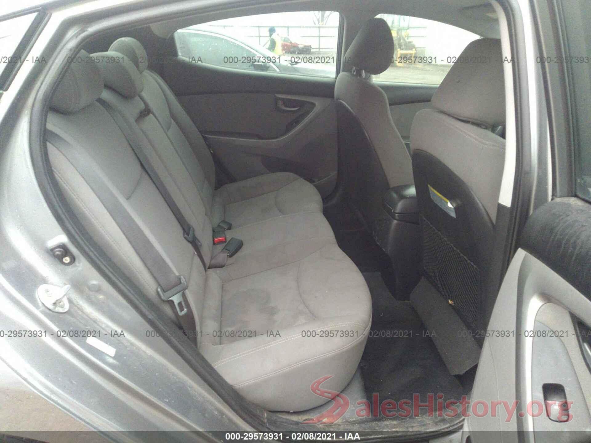 KMHDH4AE4GU639556 2016 HYUNDAI ELANTRA