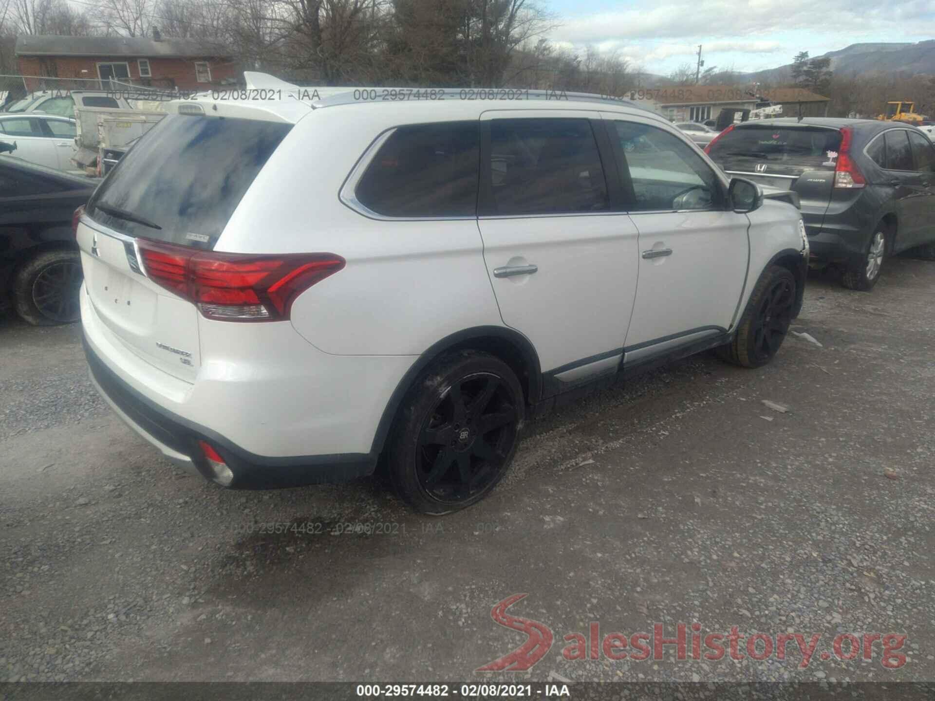 JA4AZ3A3XHZ038003 2017 MITSUBISHI OUTLANDER