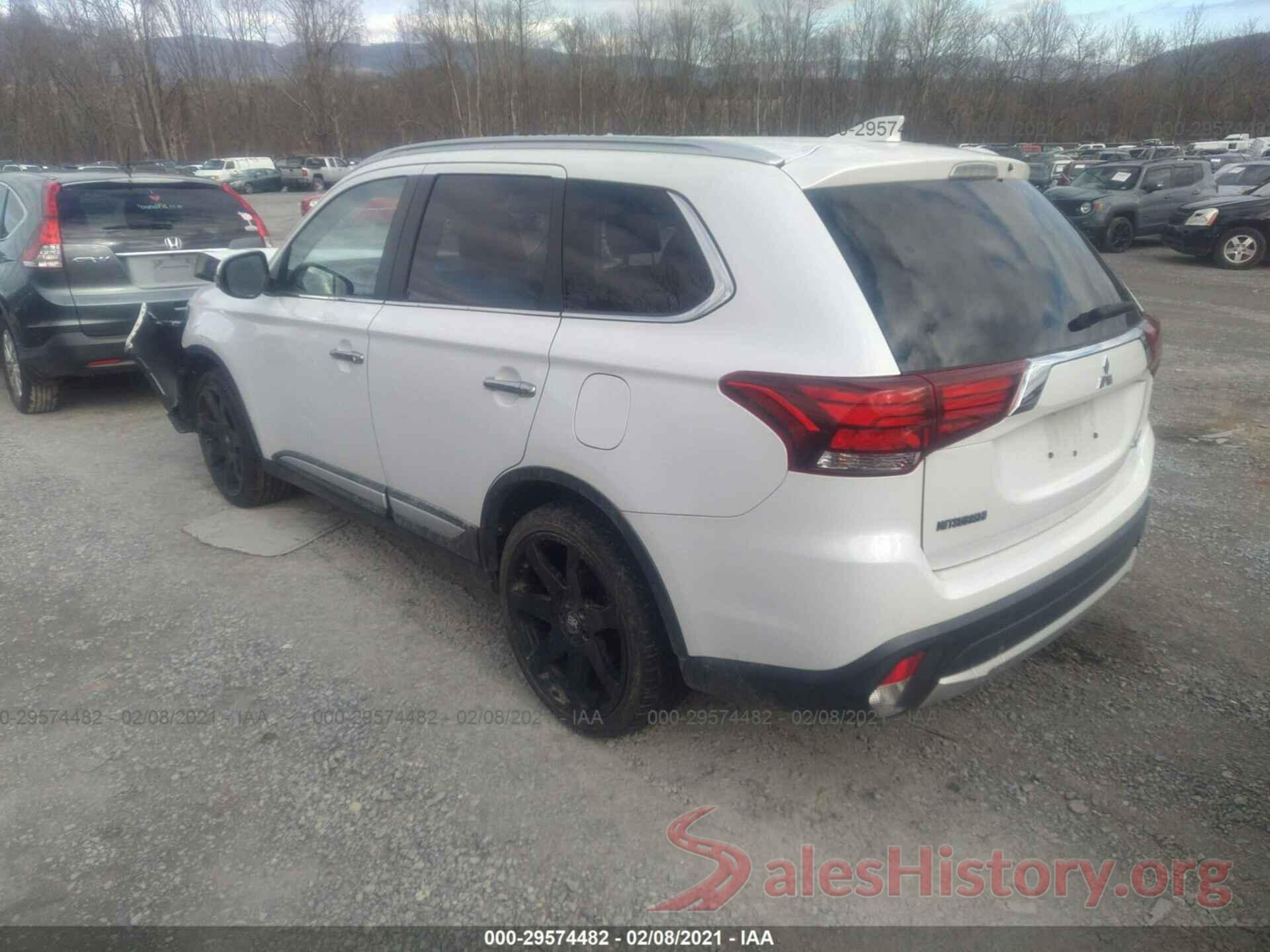 JA4AZ3A3XHZ038003 2017 MITSUBISHI OUTLANDER