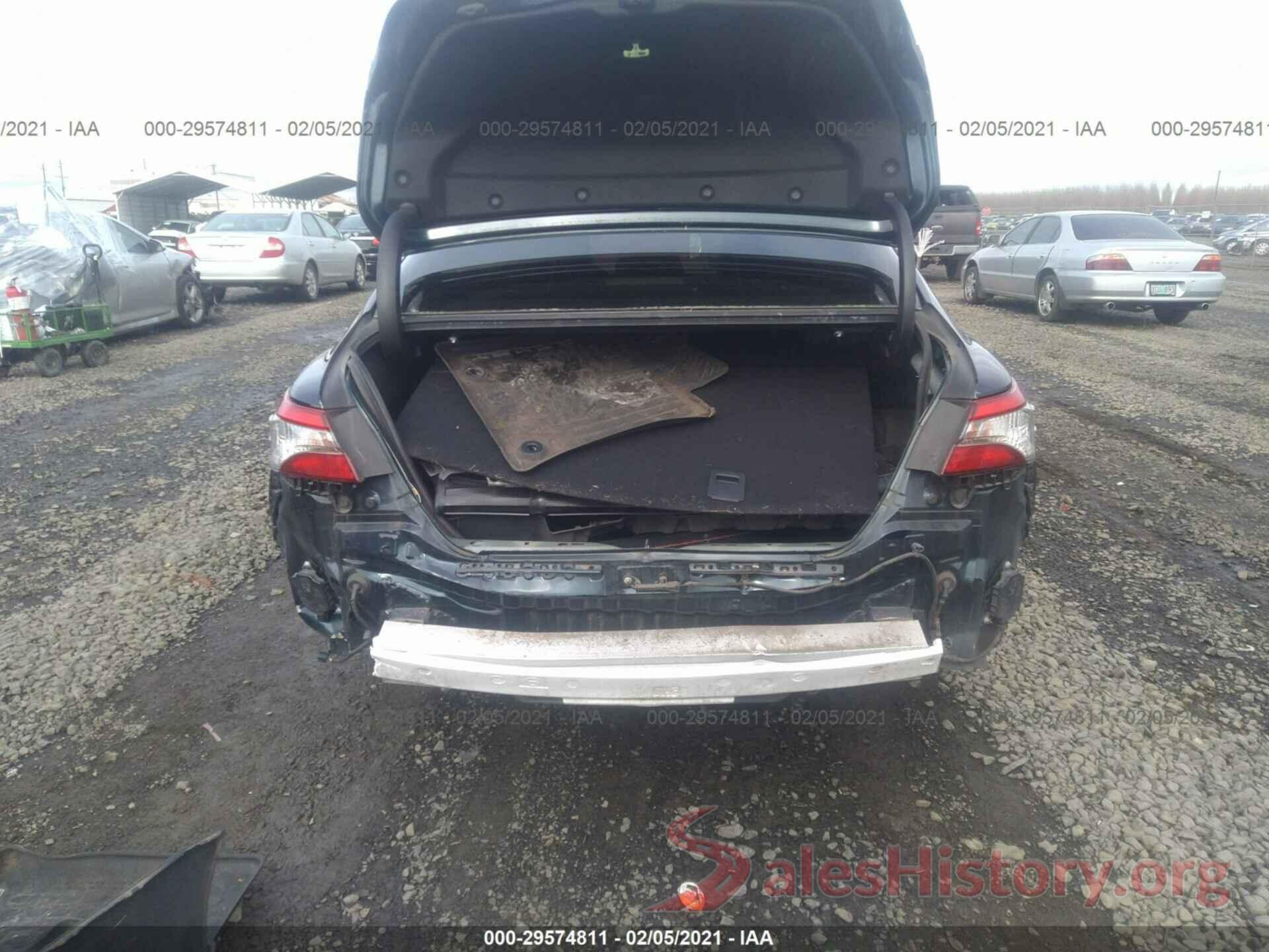 JTNB11HK0J3038521 2018 TOYOTA CAMRY