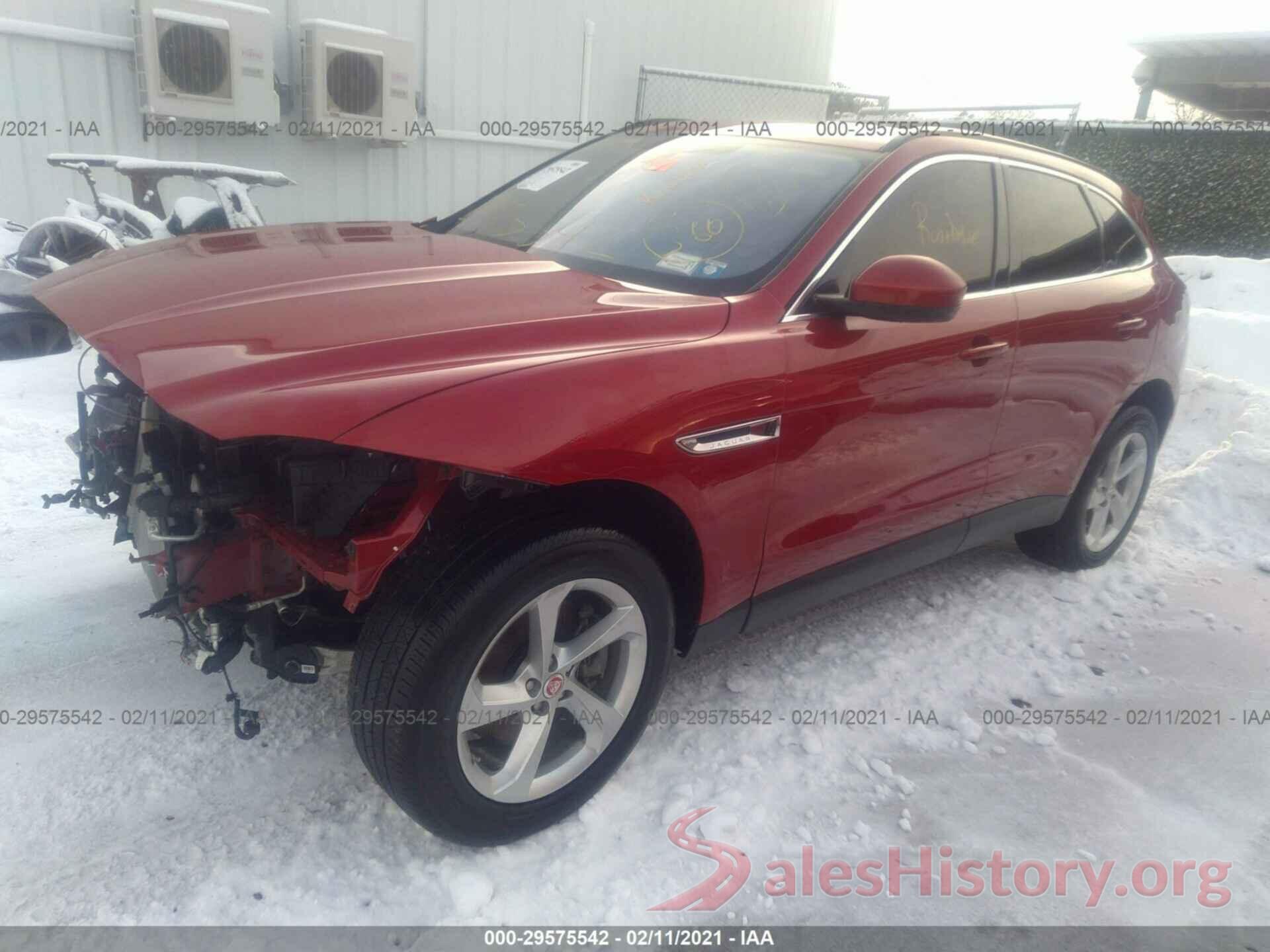 SADCJ2GX2KA368092 2019 JAGUAR F-PACE