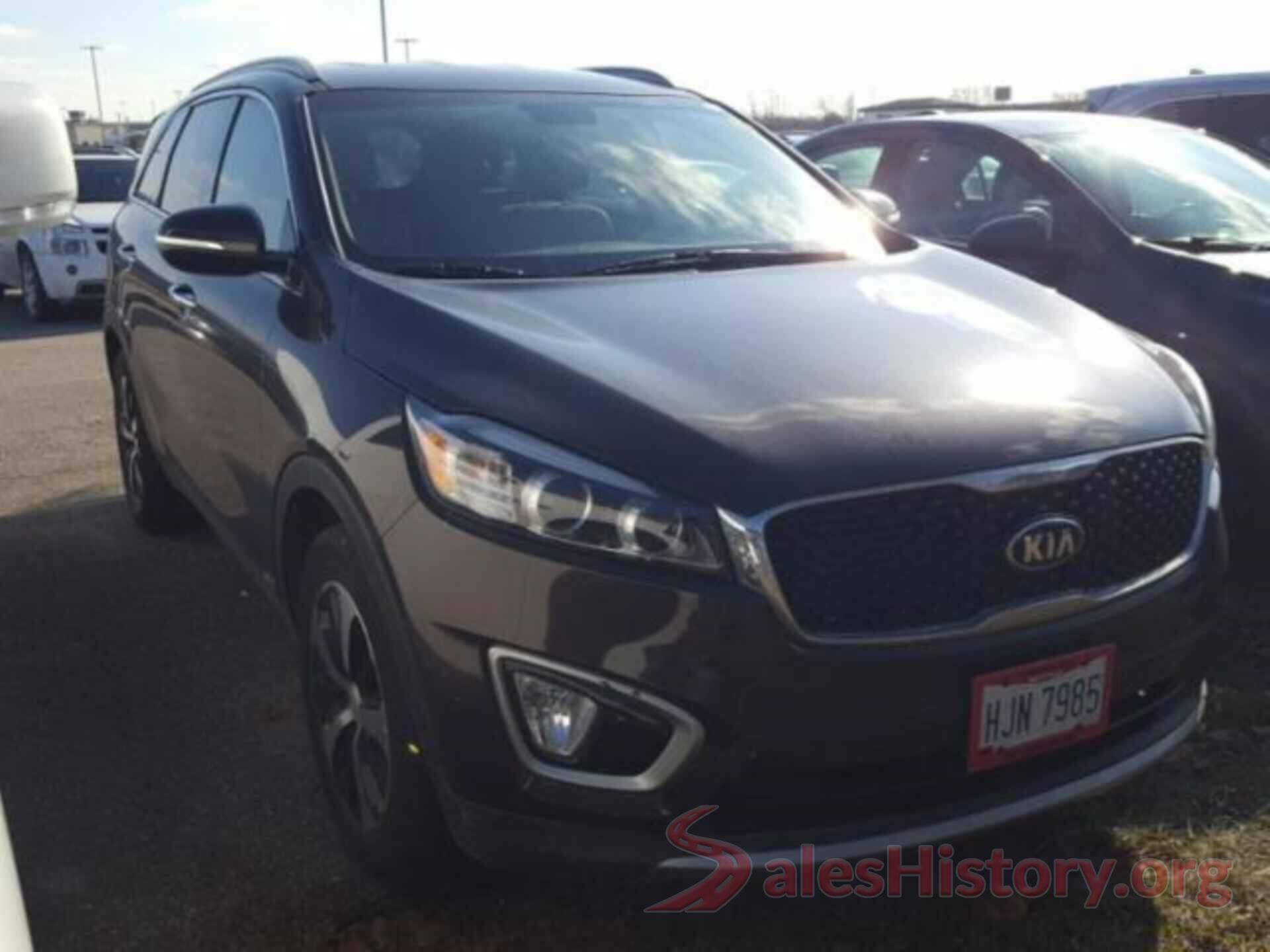 5XYPHDA17JG355961 2018 KIA SORENTO