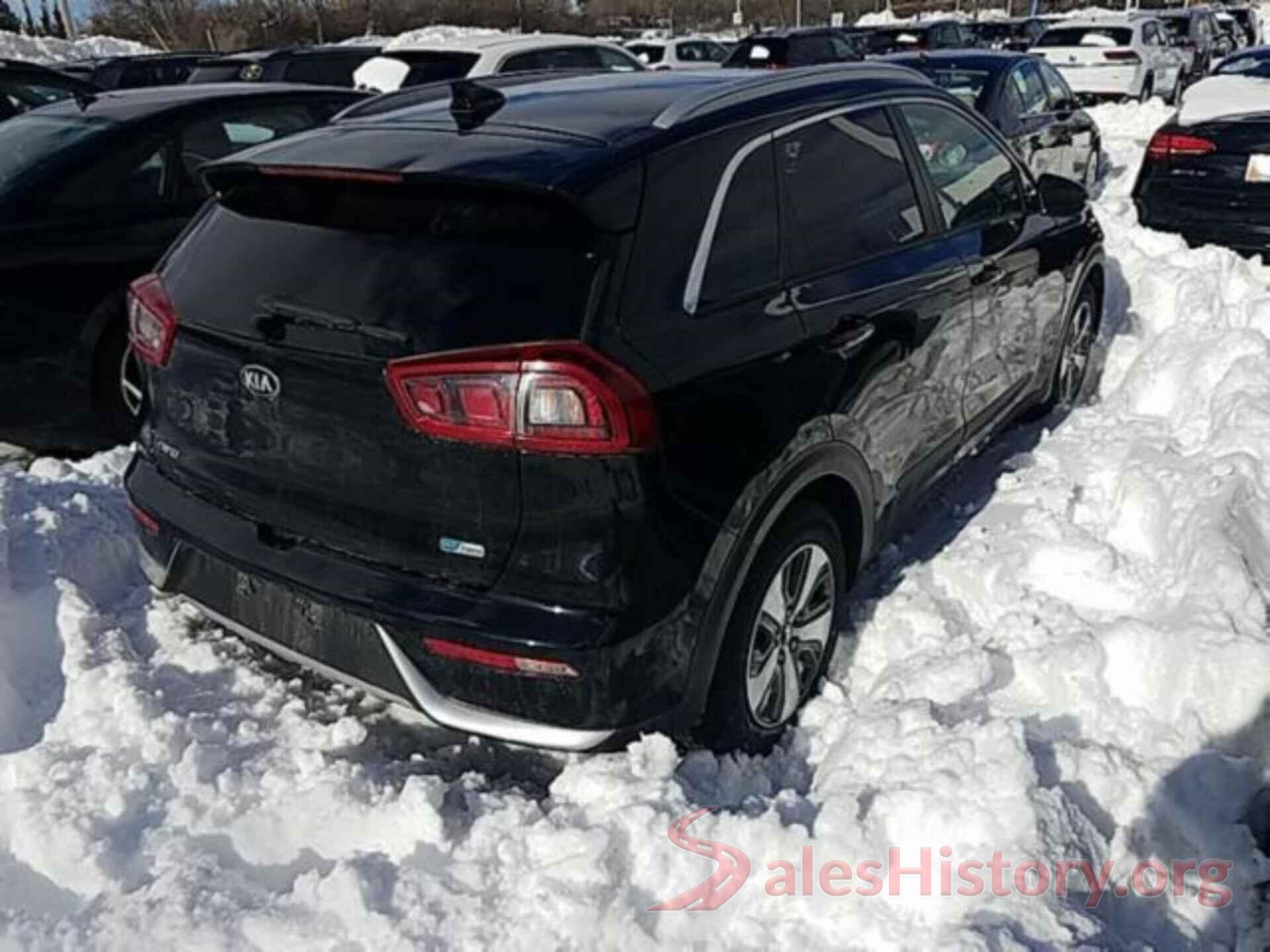 KNDCE3LCXJ5154628 2018 KIA NIRO