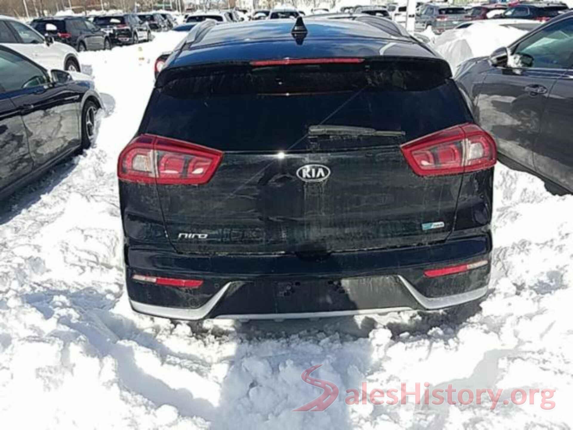 KNDCE3LCXJ5154628 2018 KIA NIRO