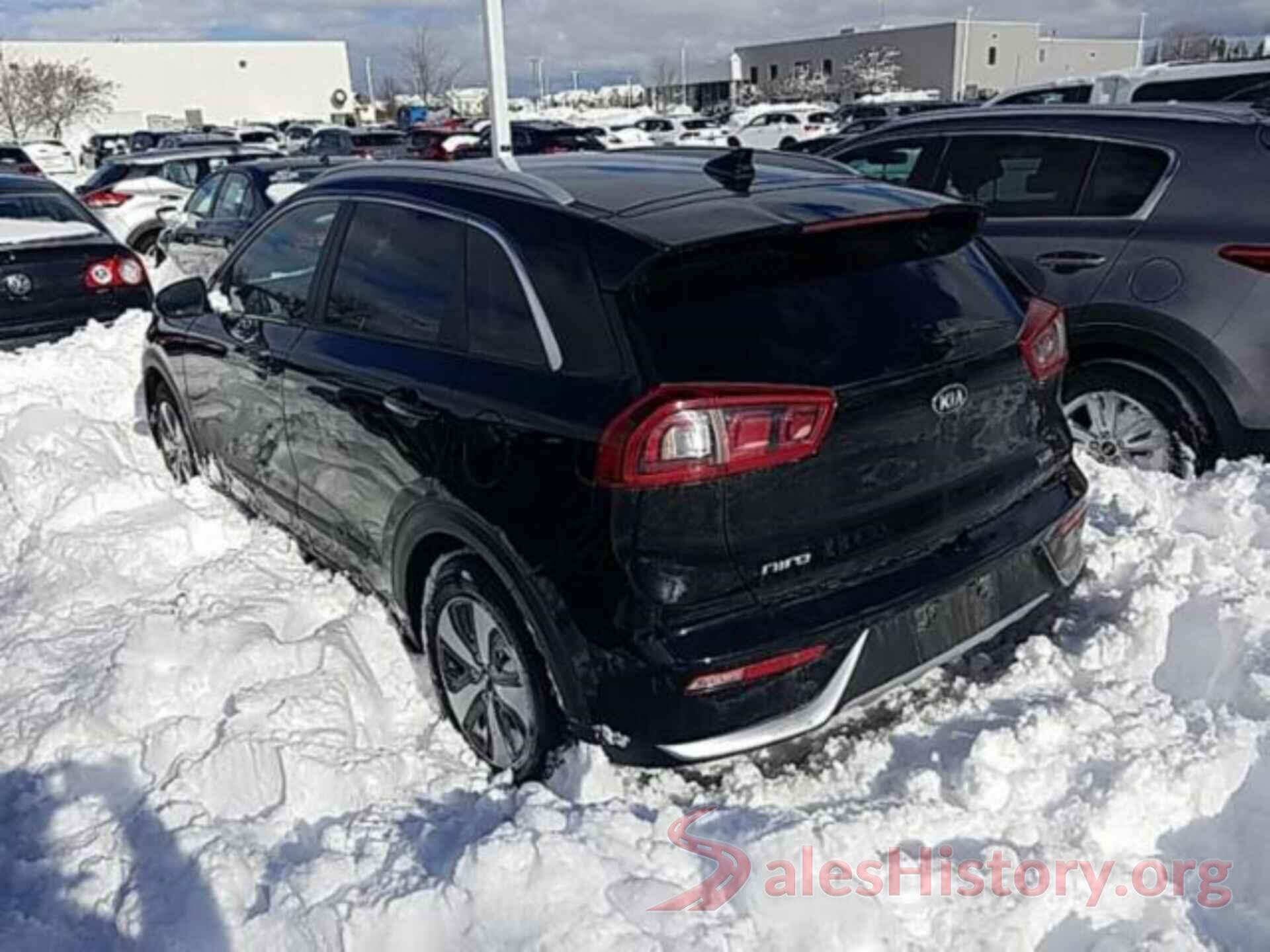 KNDCE3LCXJ5154628 2018 KIA NIRO