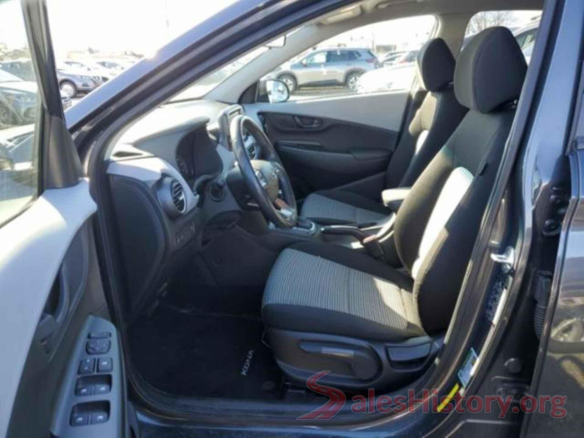 KM8K2CAA5JU098136 2018 HYUNDAI KONA