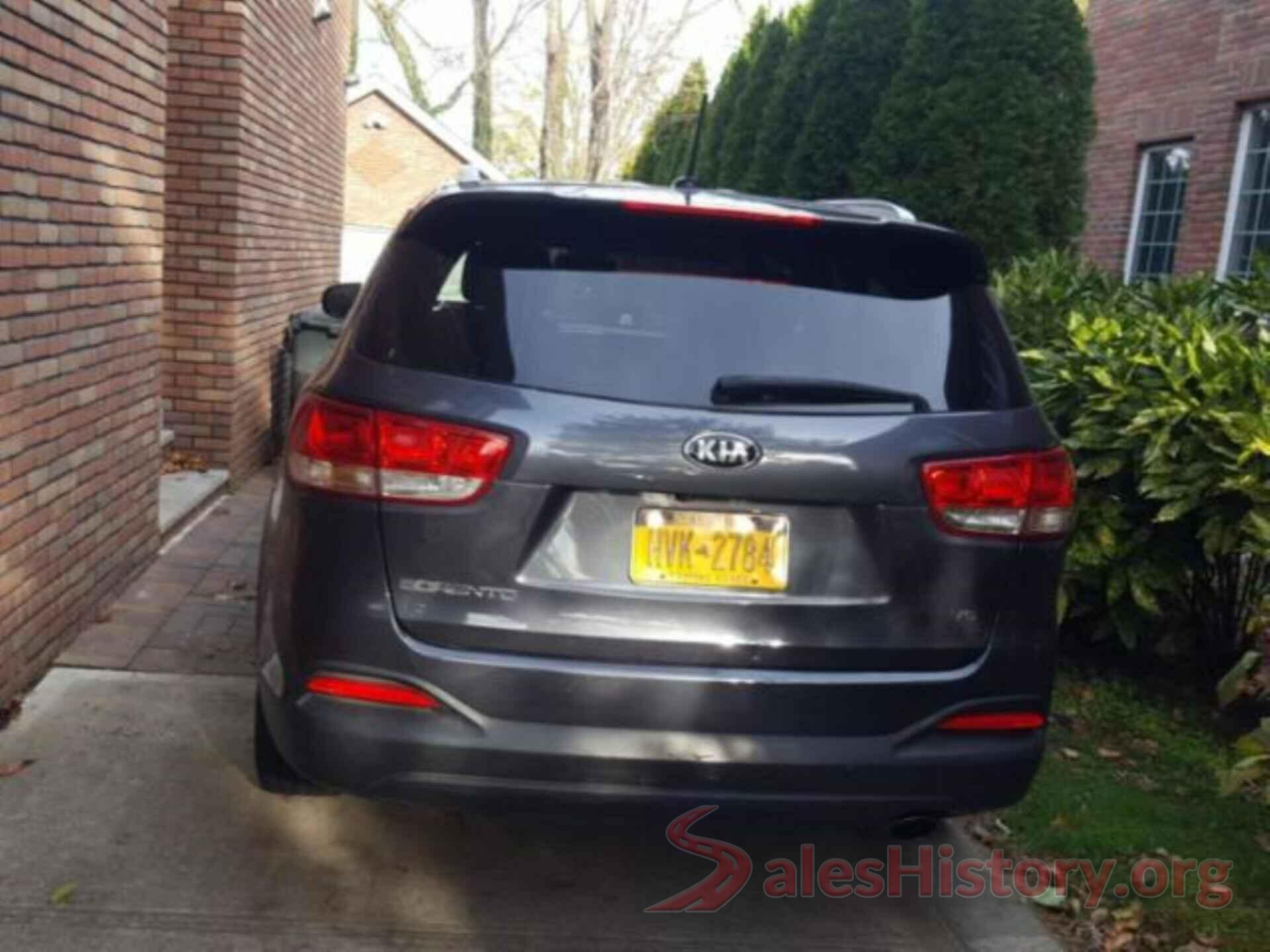 5XYPGDA51HG326150 2017 KIA SORENTO