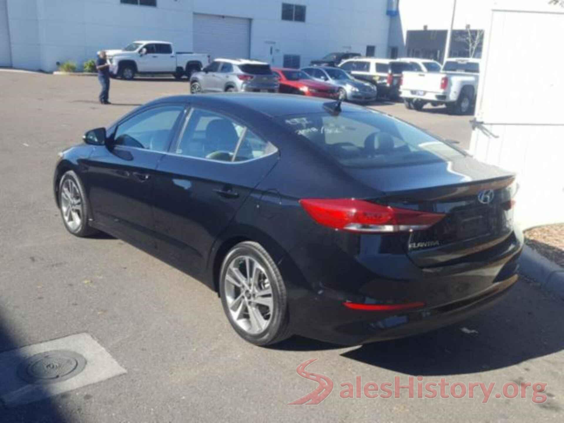 5NPD84LF1JH283031 2018 HYUNDAI ELANTRA