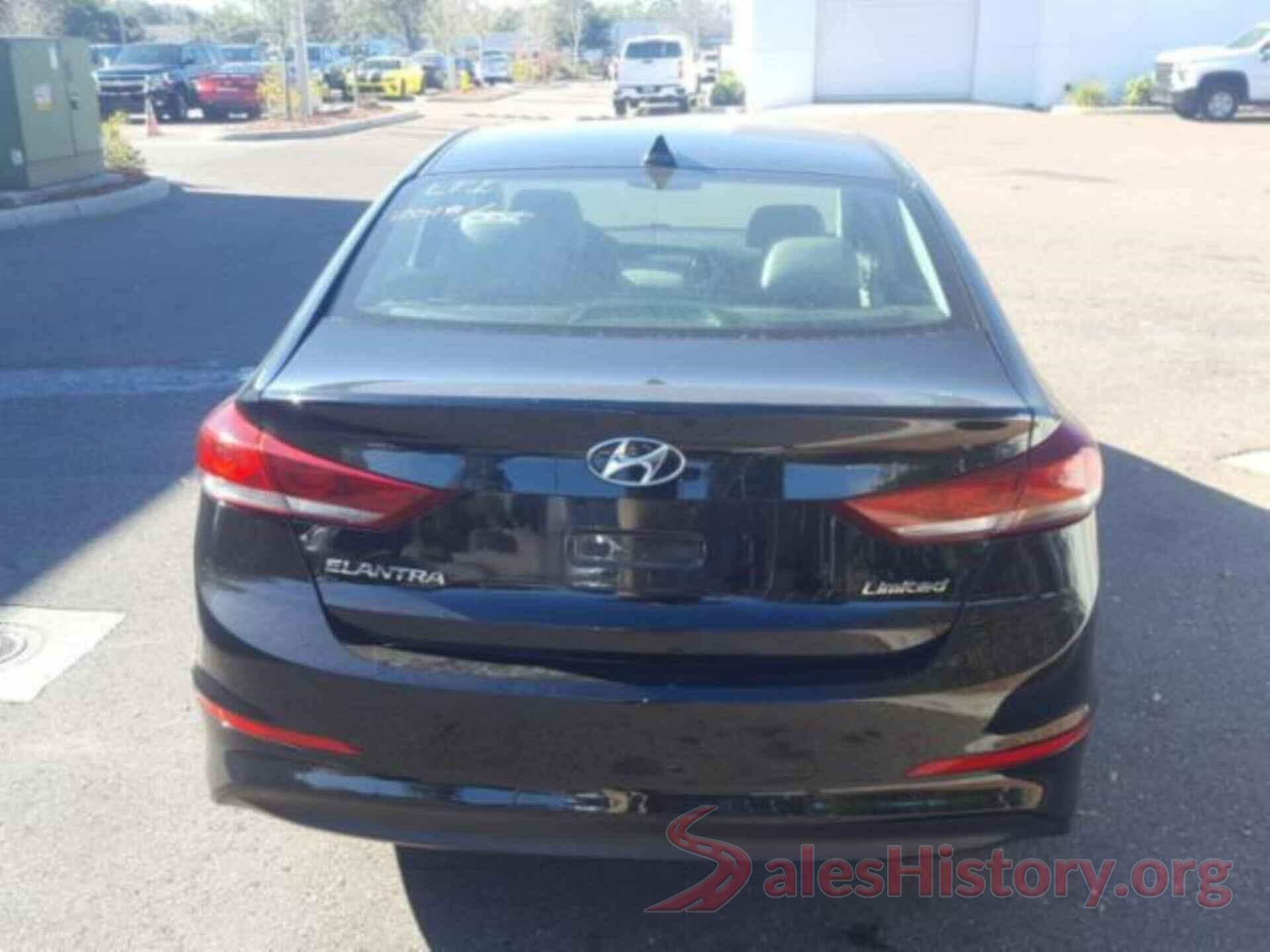 5NPD84LF1JH283031 2018 HYUNDAI ELANTRA