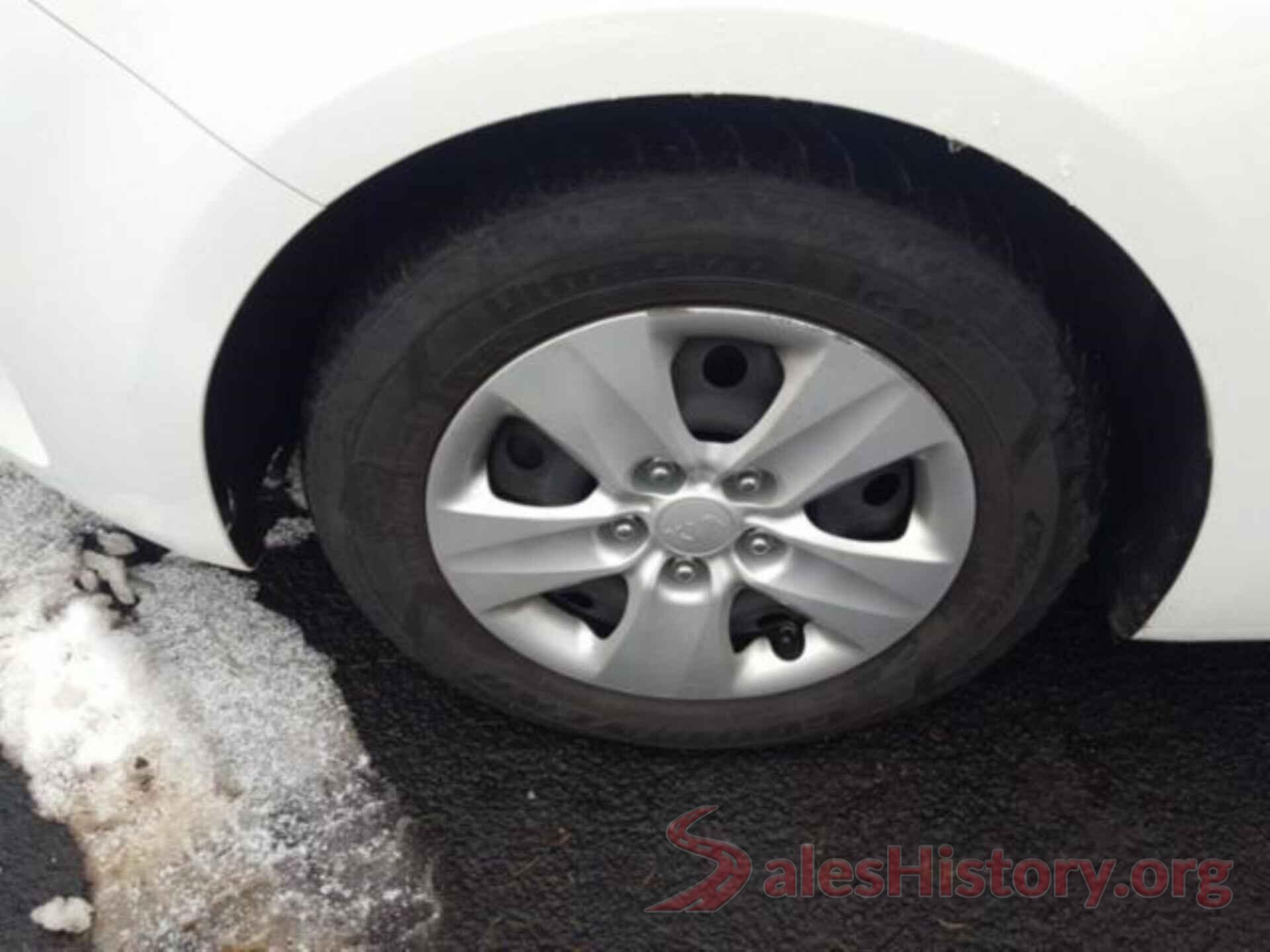 3KPFK4A70JE182251 2018 KIA FORTE