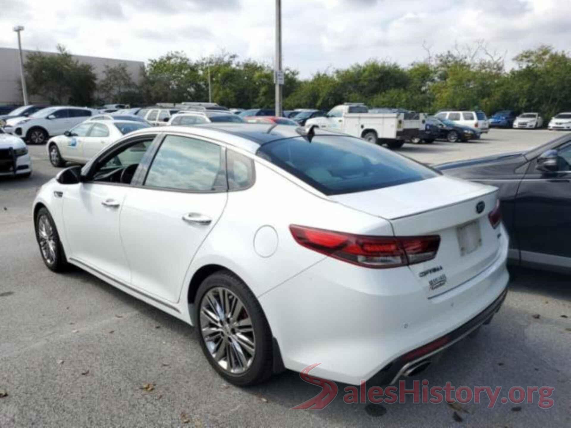 5XXGV4L29JG208740 2018 KIA OPTIMA