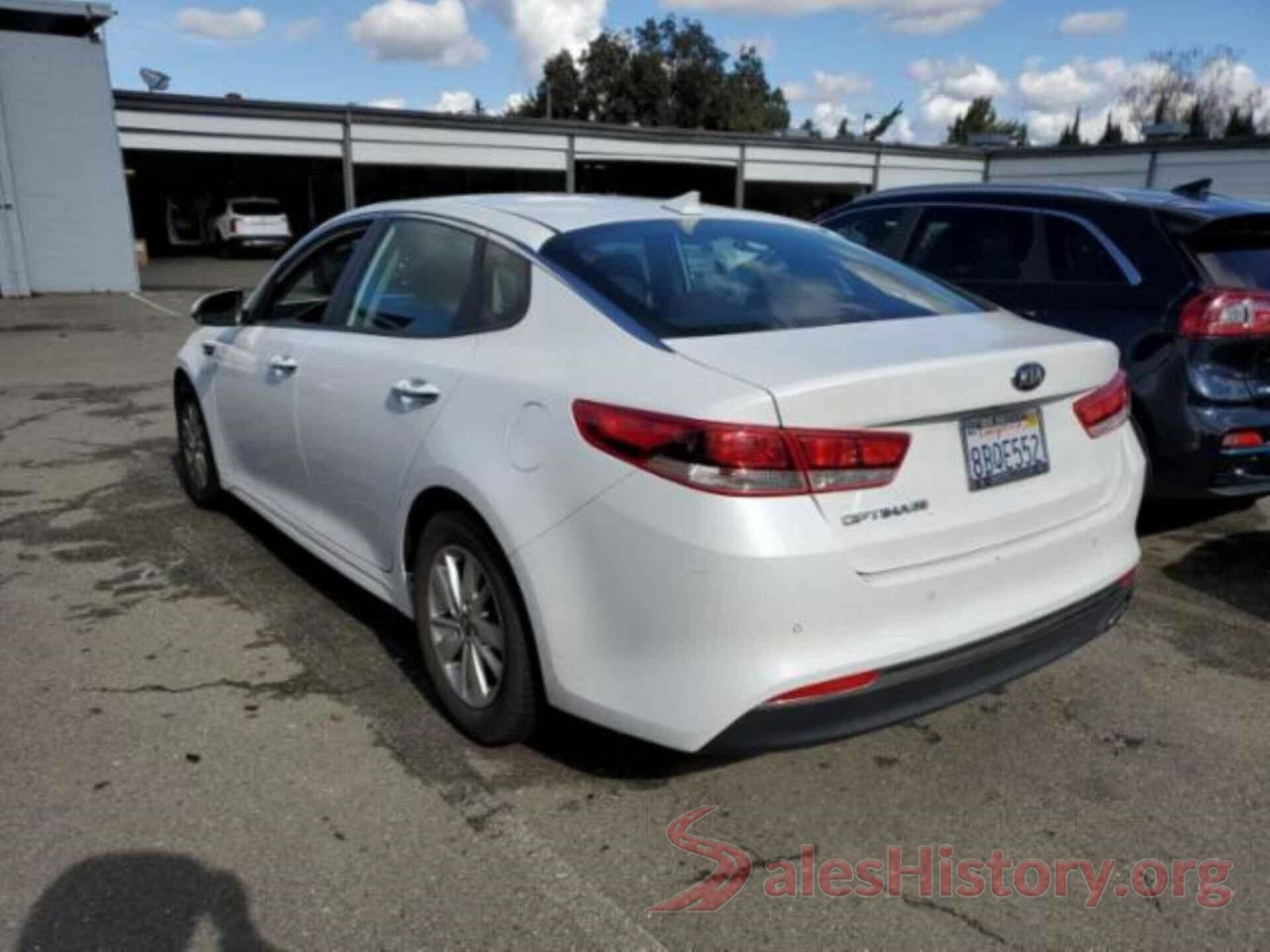 5XXGT4L37JG182038 2018 KIA OPTIMA