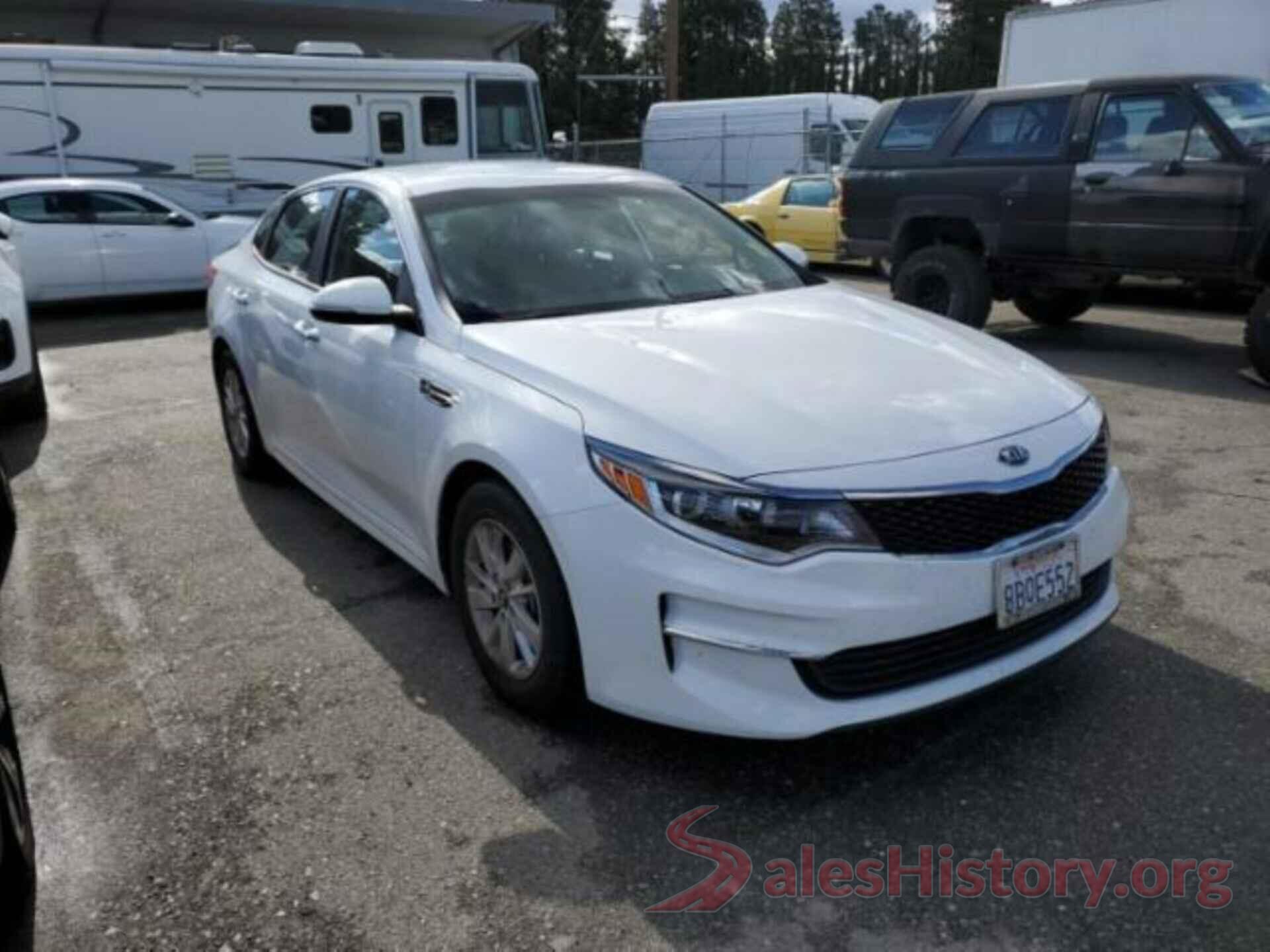 5XXGT4L37JG182038 2018 KIA OPTIMA