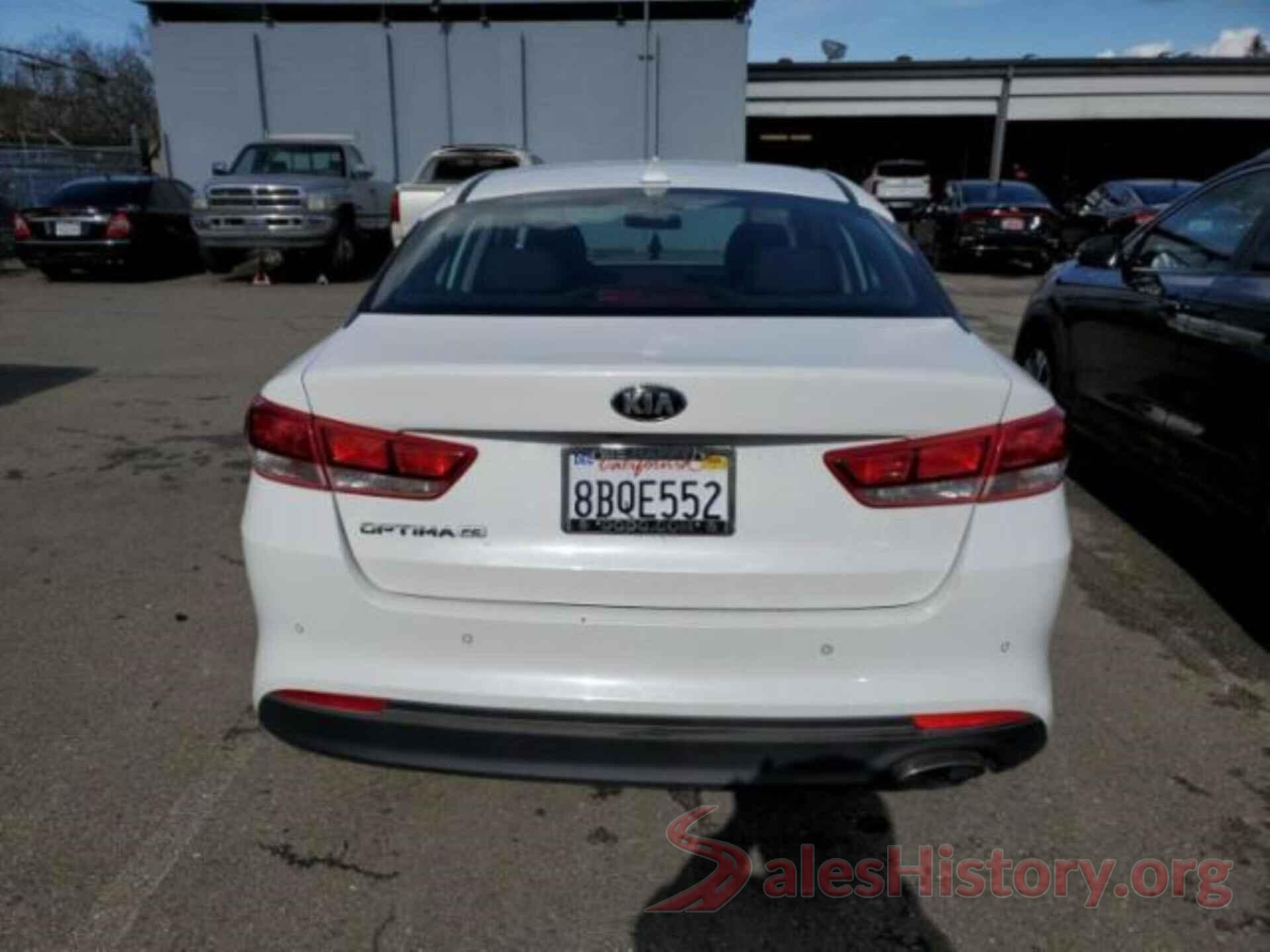 5XXGT4L37JG182038 2018 KIA OPTIMA