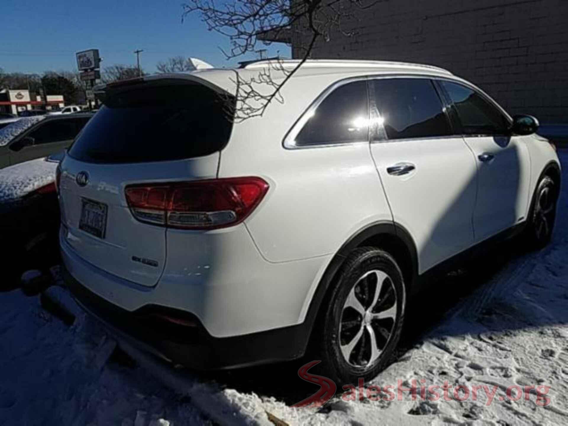 5XYPHDA12JG355639 2018 KIA SORENTO