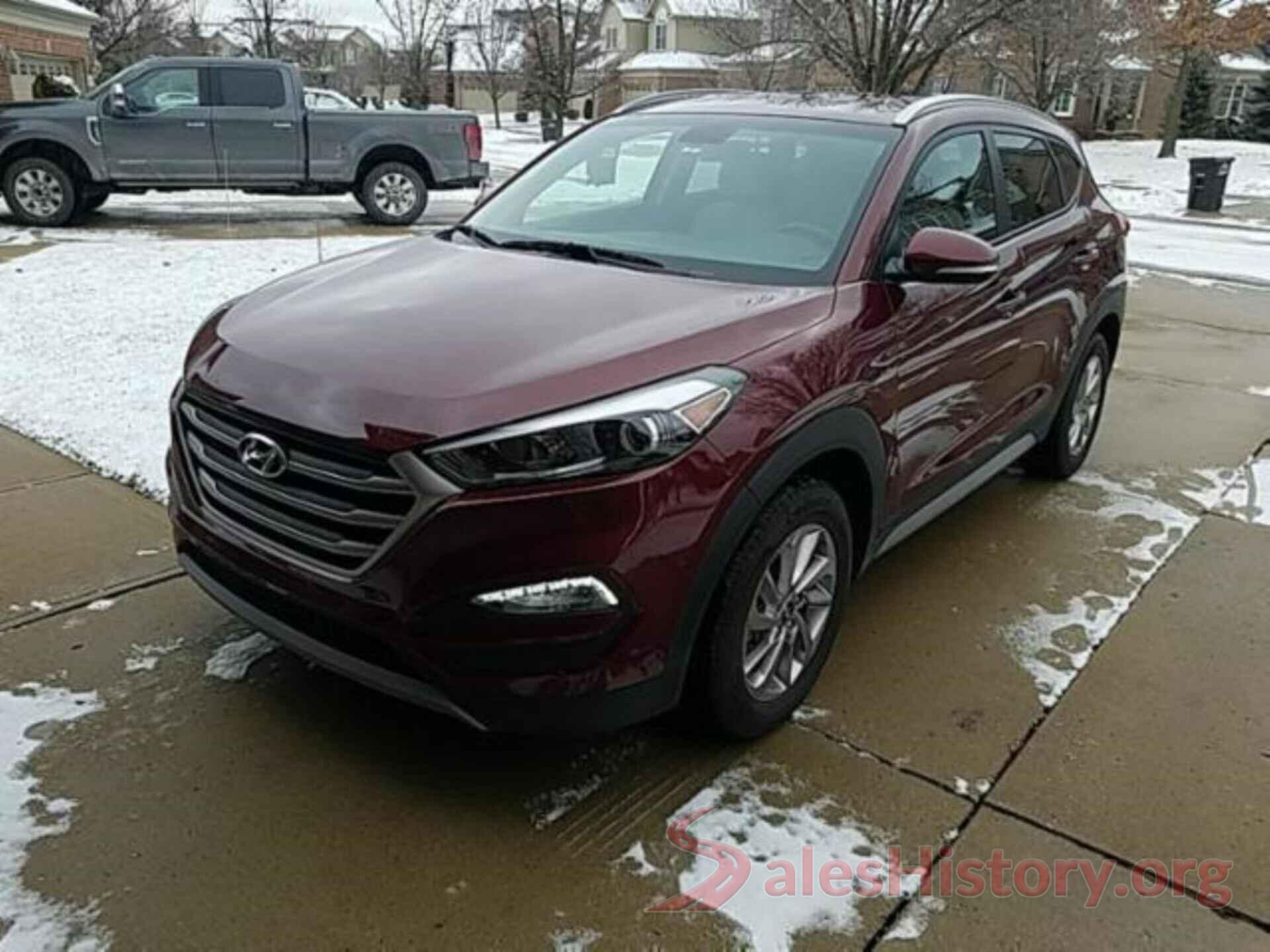 KM8J3CA27HU422005 2017 HYUNDAI TUCSON