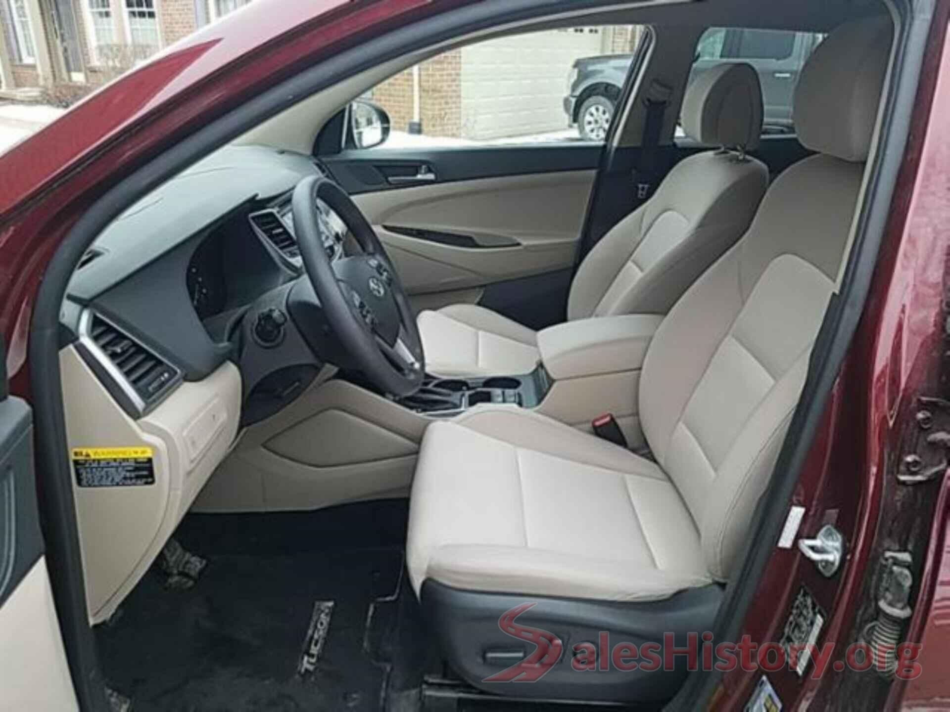 KM8J3CA27HU422005 2017 HYUNDAI TUCSON