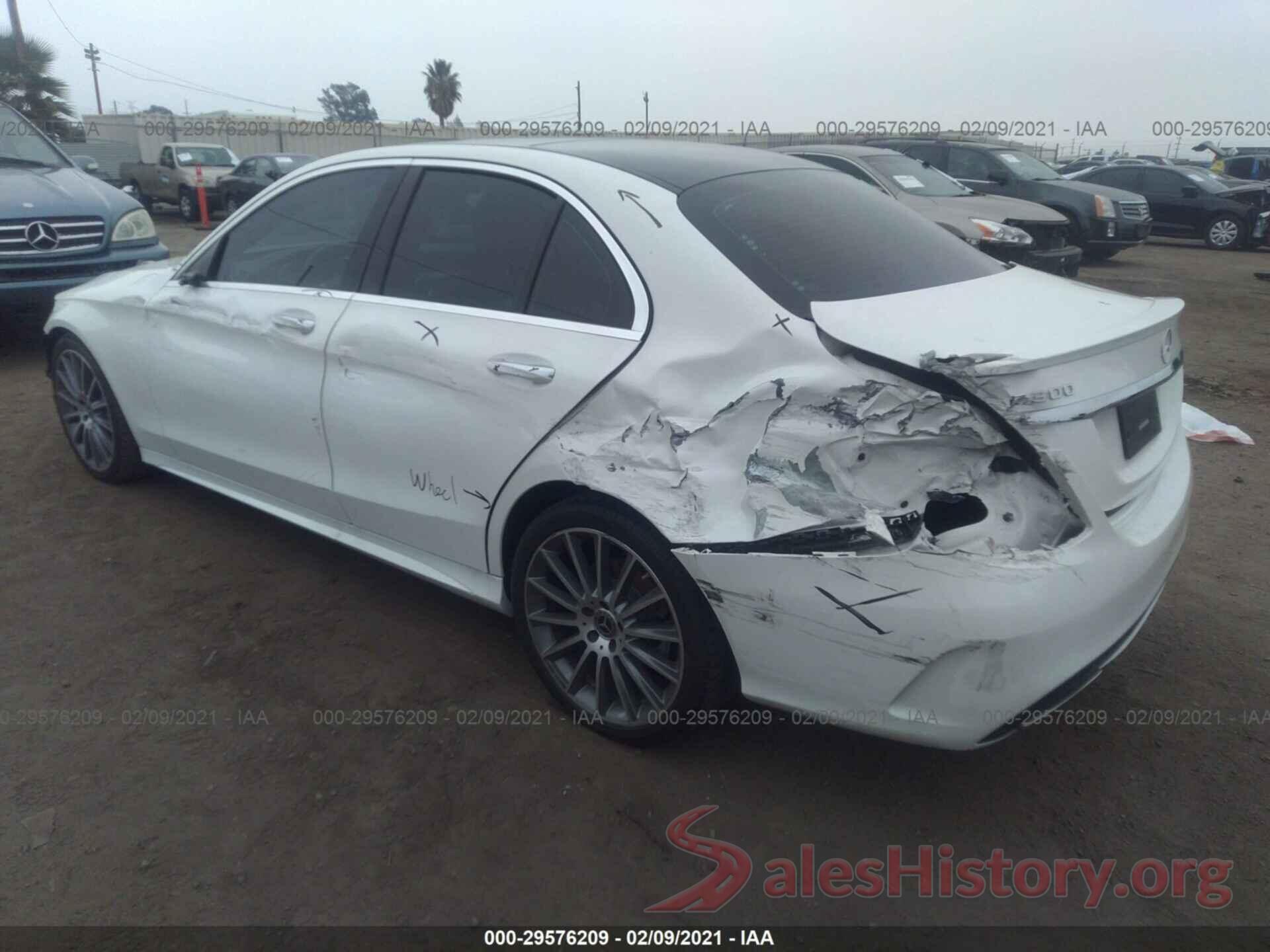 55SWF4JB0HU211615 2017 MERCEDES-BENZ C-CLASS