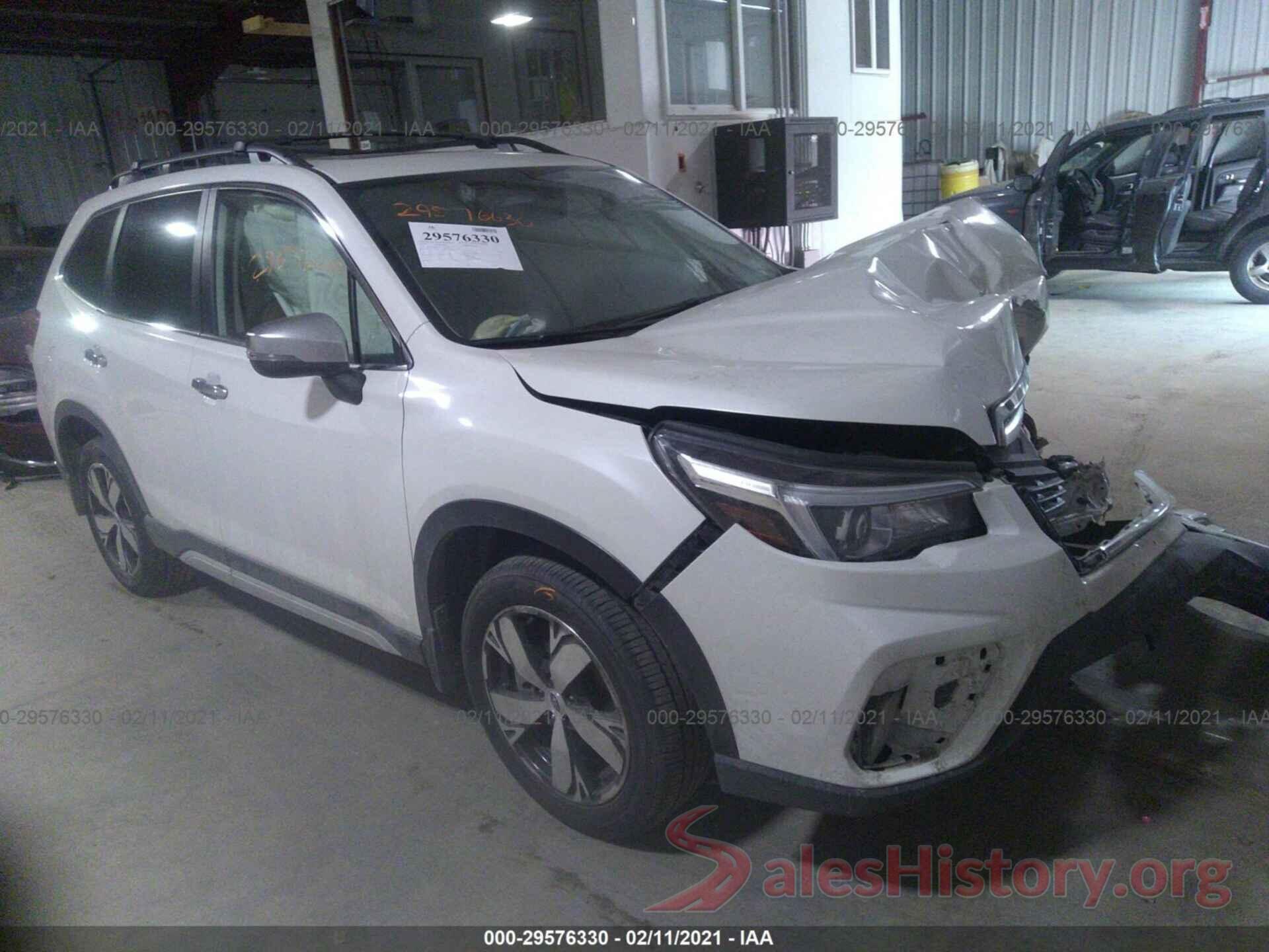 JF2SKAWC8KH476917 2019 SUBARU FORESTER