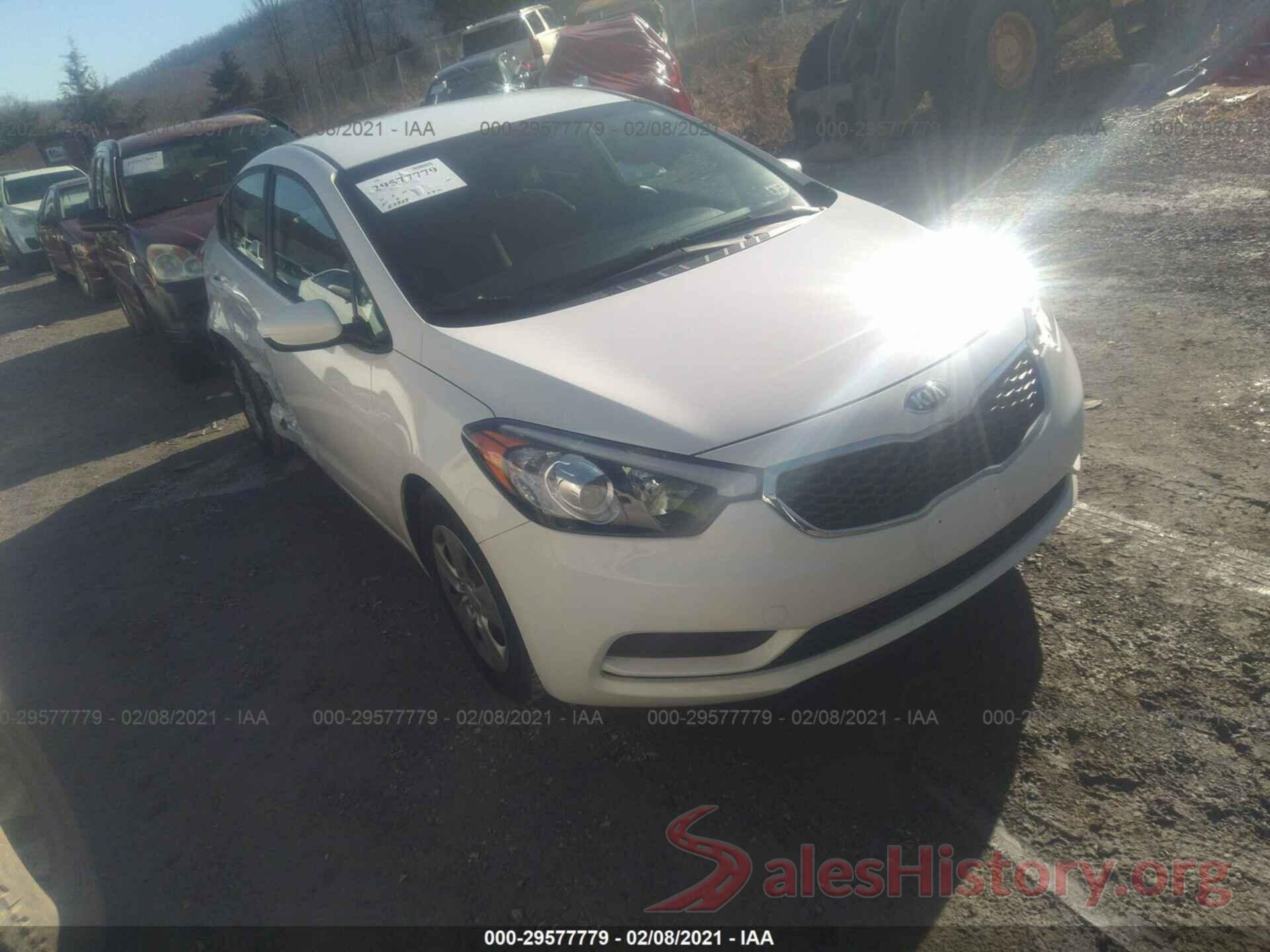 KNAFK4A67G5615783 2016 KIA FORTE