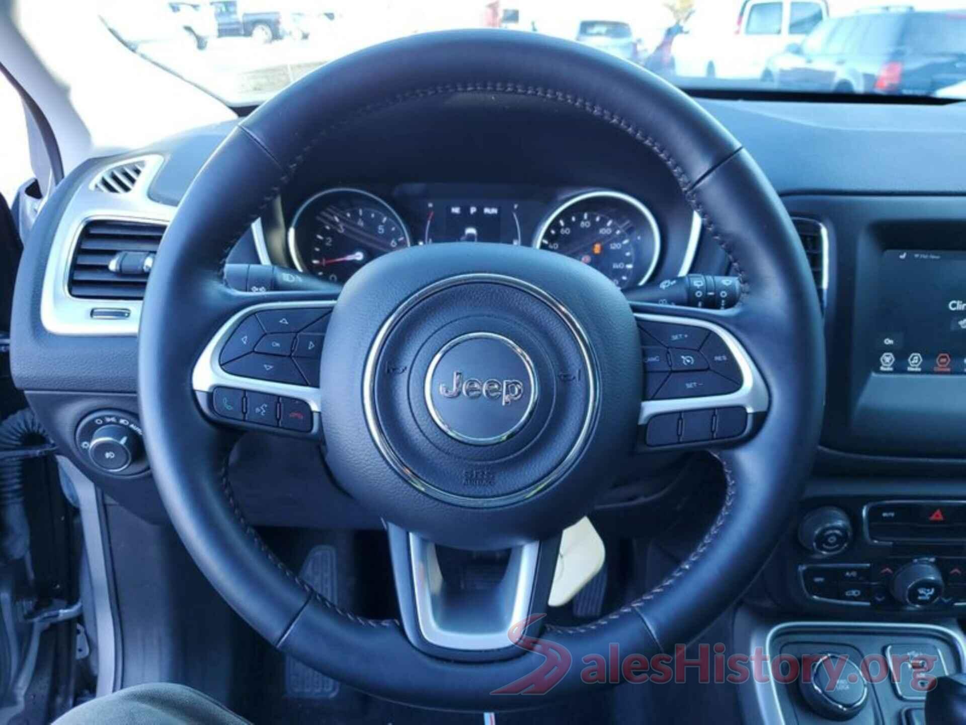 3C4NJDBB8KT649933 2019 JEEP COMPASS