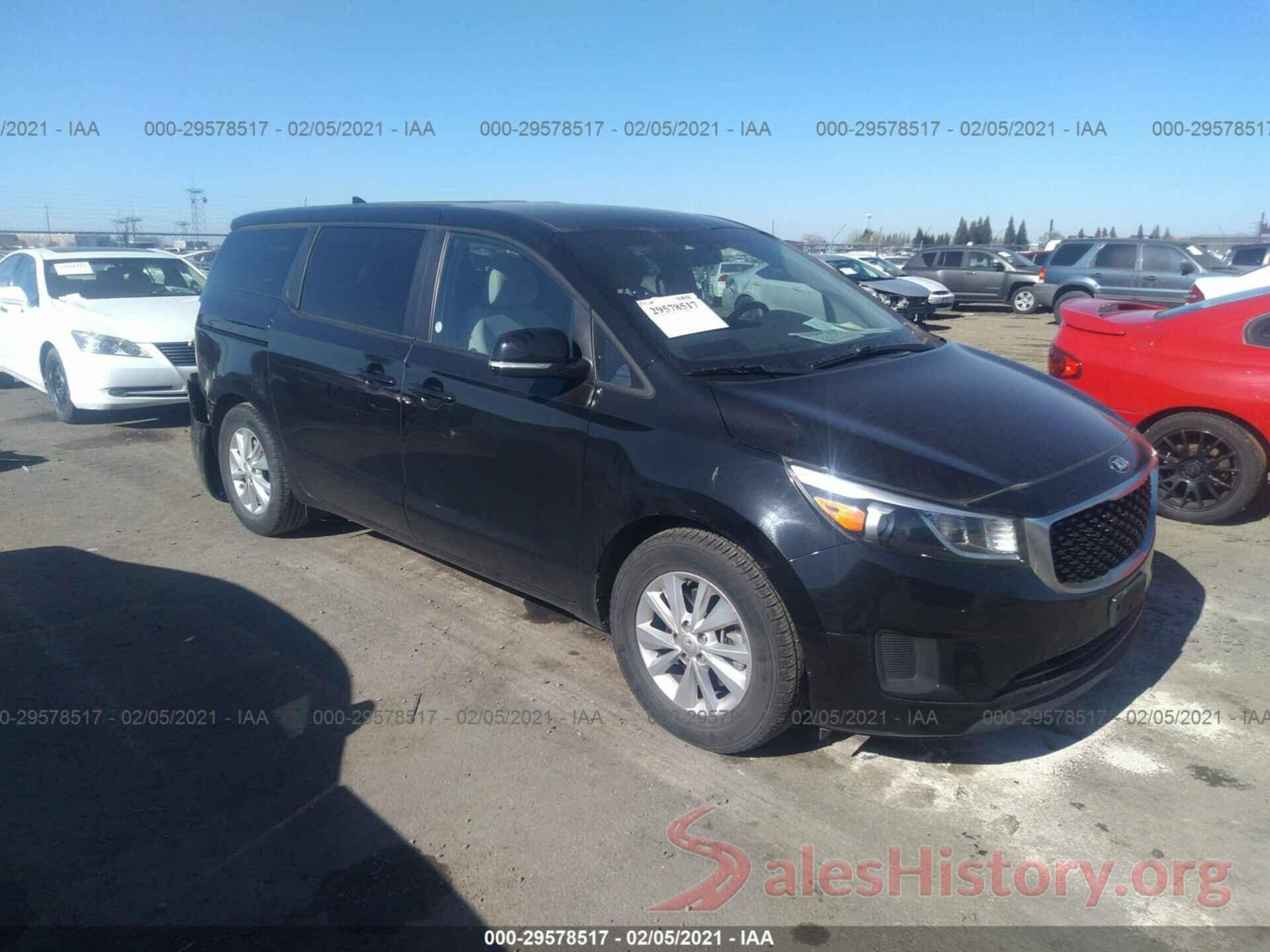 KNDMB5C18J6387800 2018 KIA SEDONA