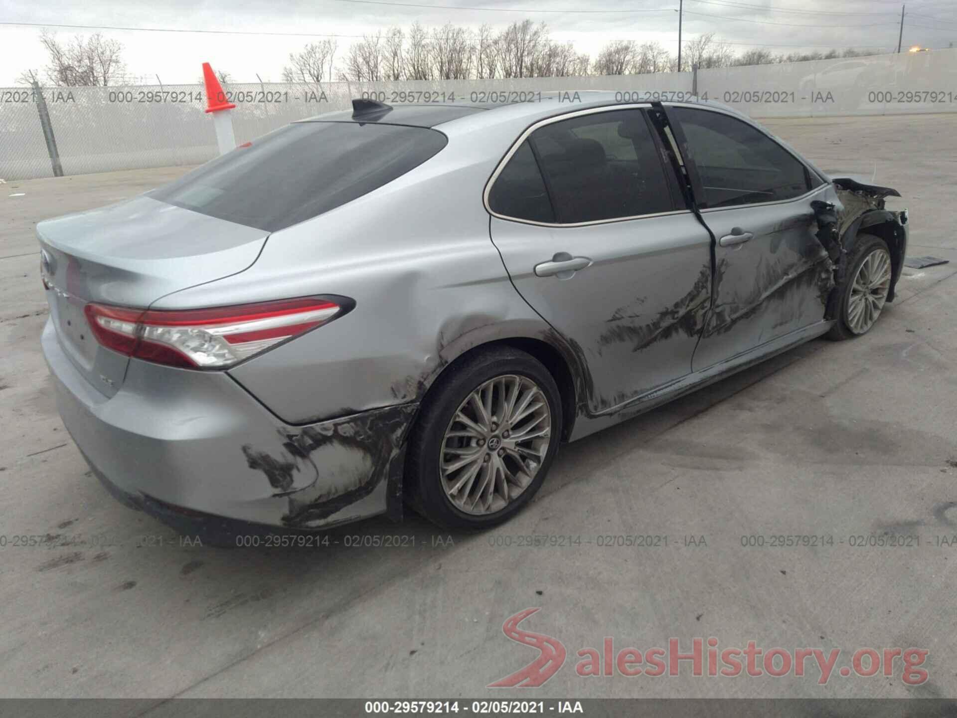 4T1B11HK8JU061345 2018 TOYOTA CAMRY