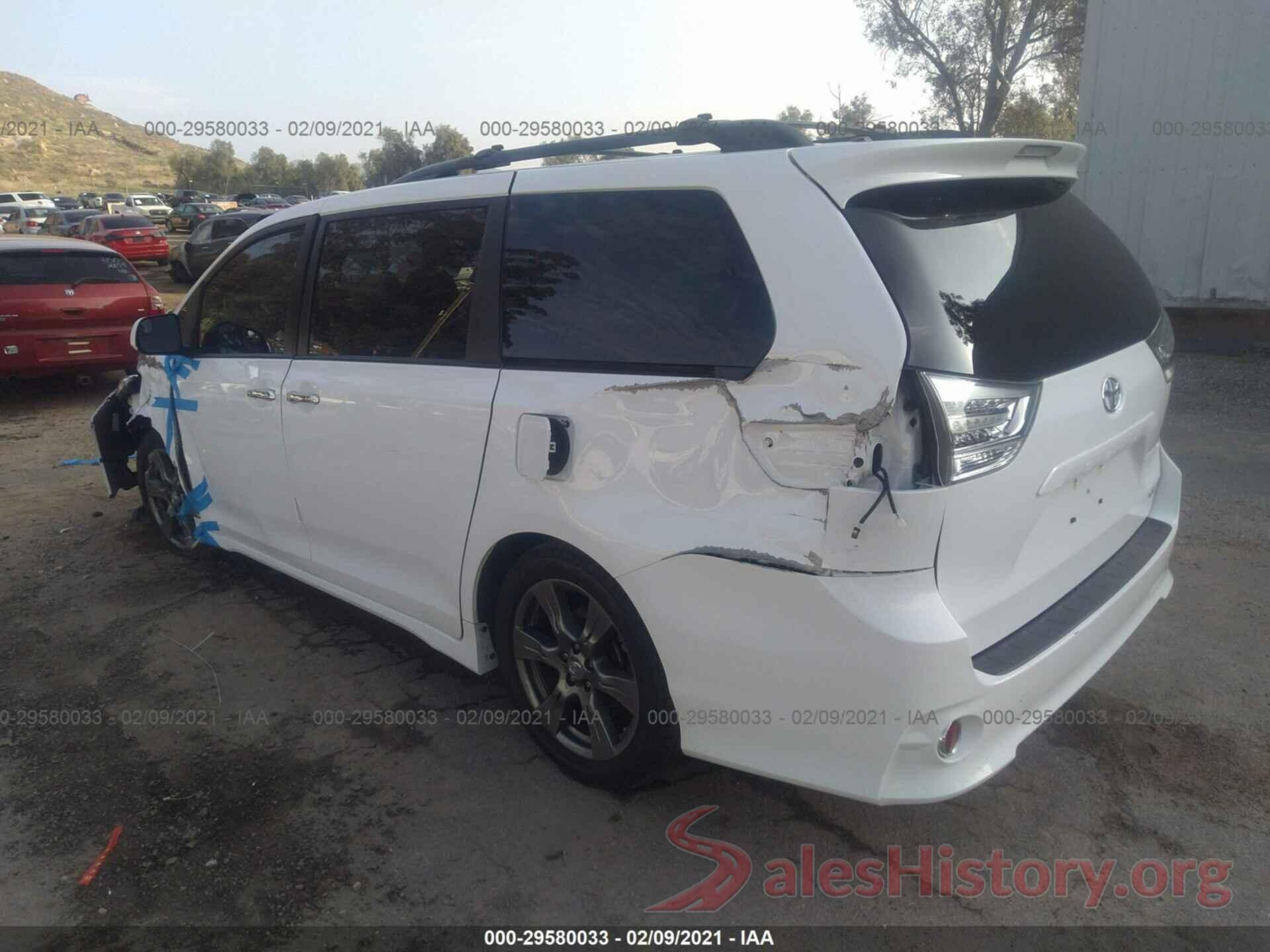 5TDXZ3DCXHS897556 2017 TOYOTA SIENNA