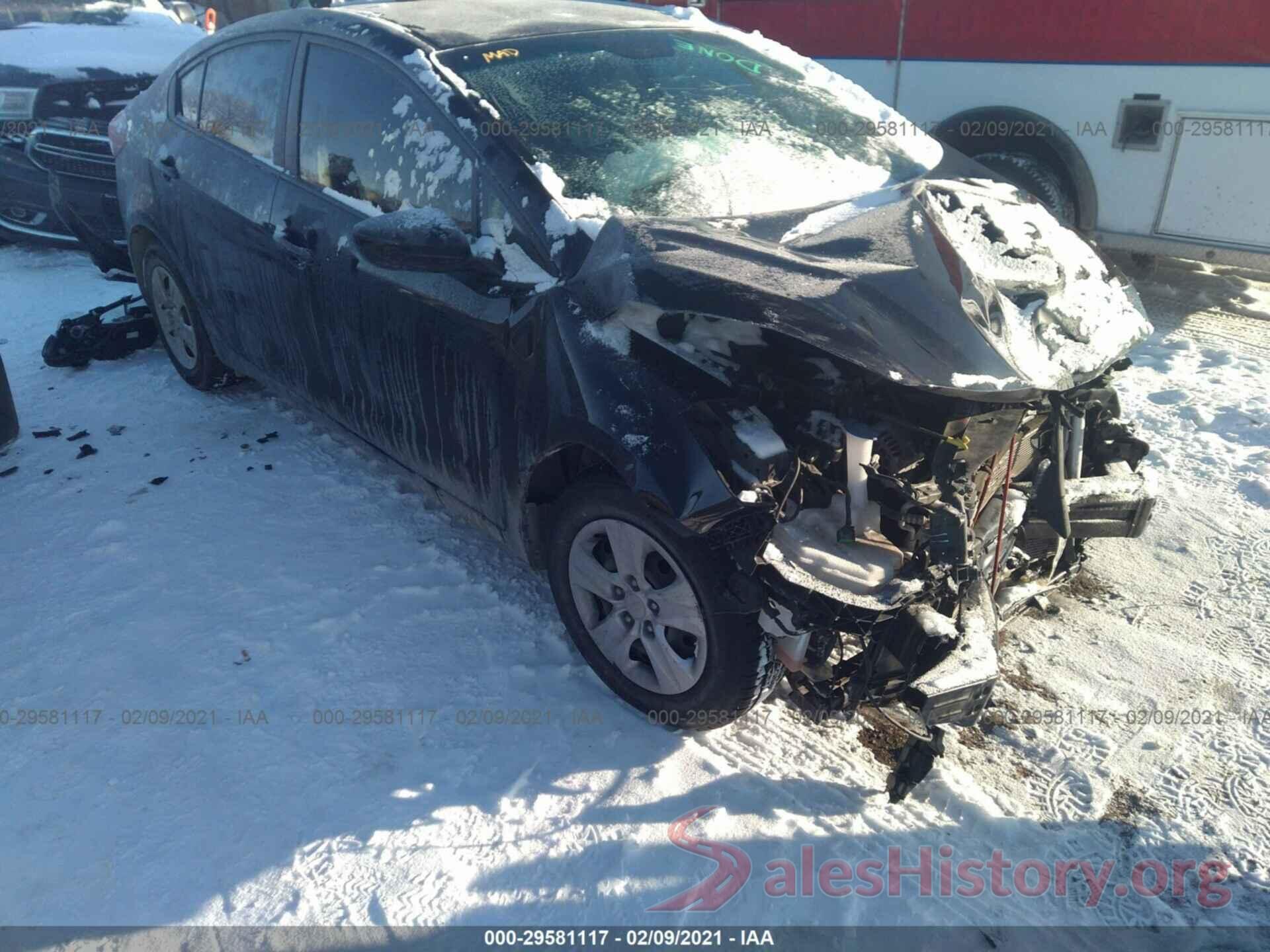 3KPFL4A75JE230419 2018 KIA FORTE