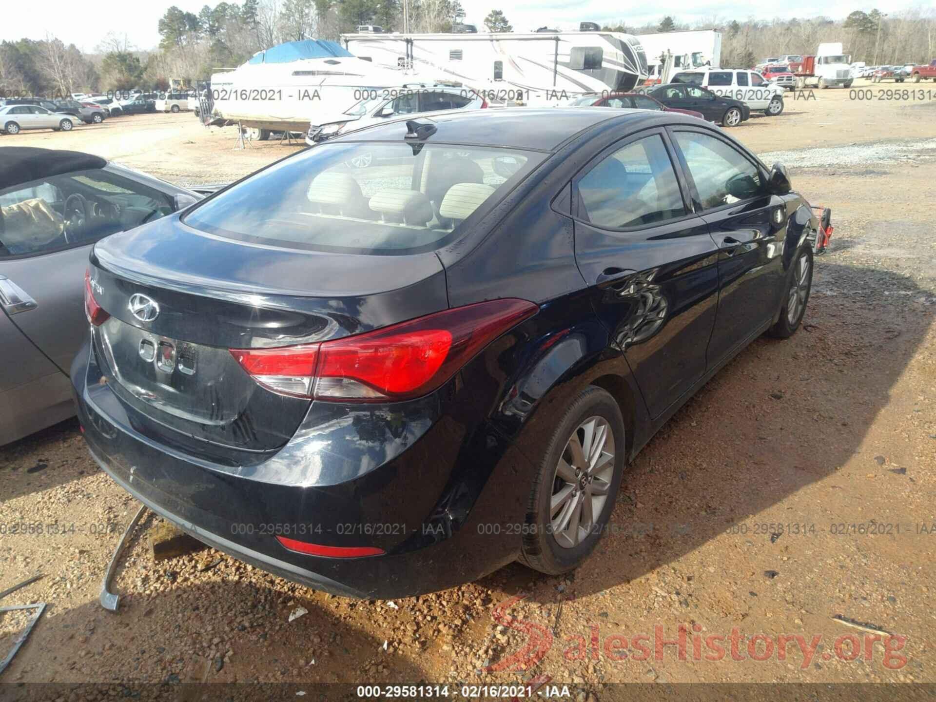 5NPDH4AE8GH704858 2016 HYUNDAI ELANTRA